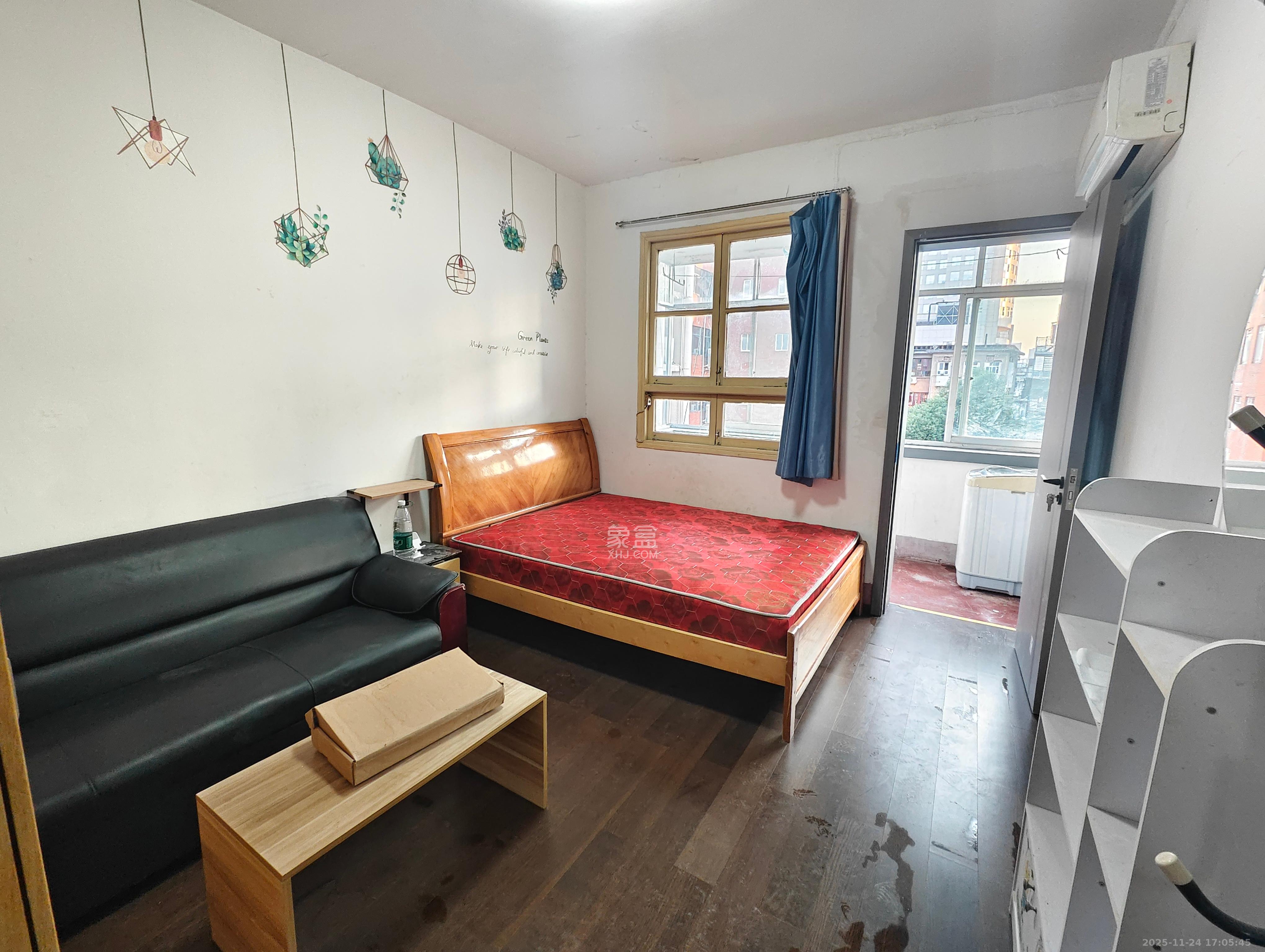 心安里小区(产权)通广宿舍 1室1厅1卫 1300.0元/月 心安里小区(产权)通广宿舍 1室1厅1卫 1300.0元/月室内图