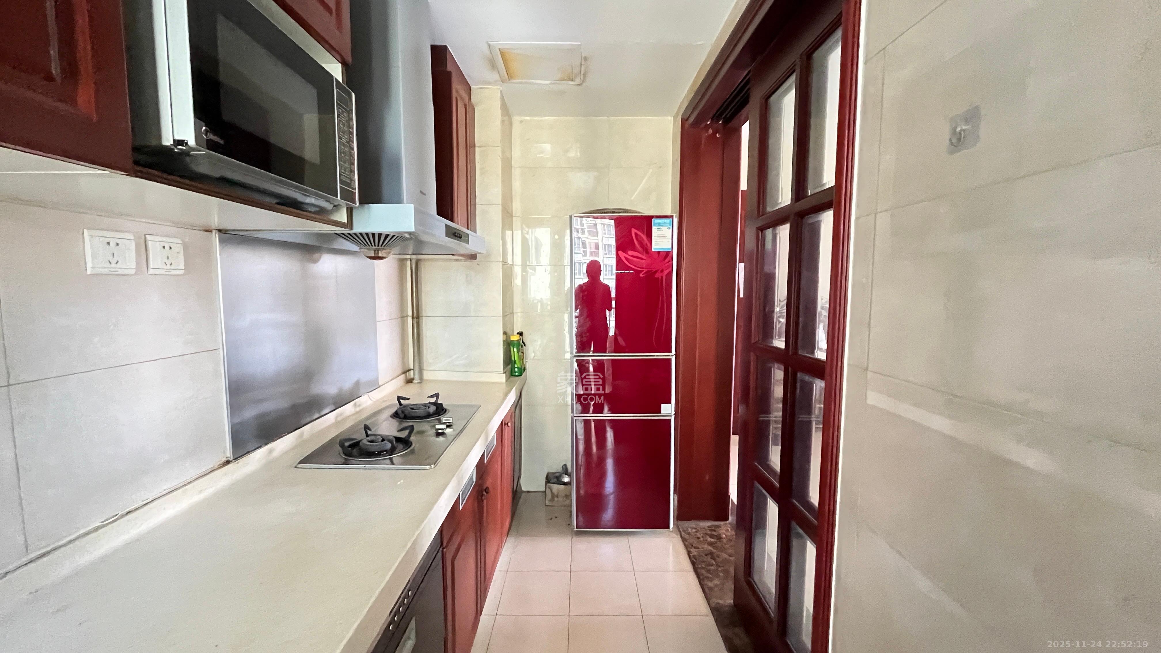 恒大雅苑  2室2厅1卫    2300.0元/月室内图