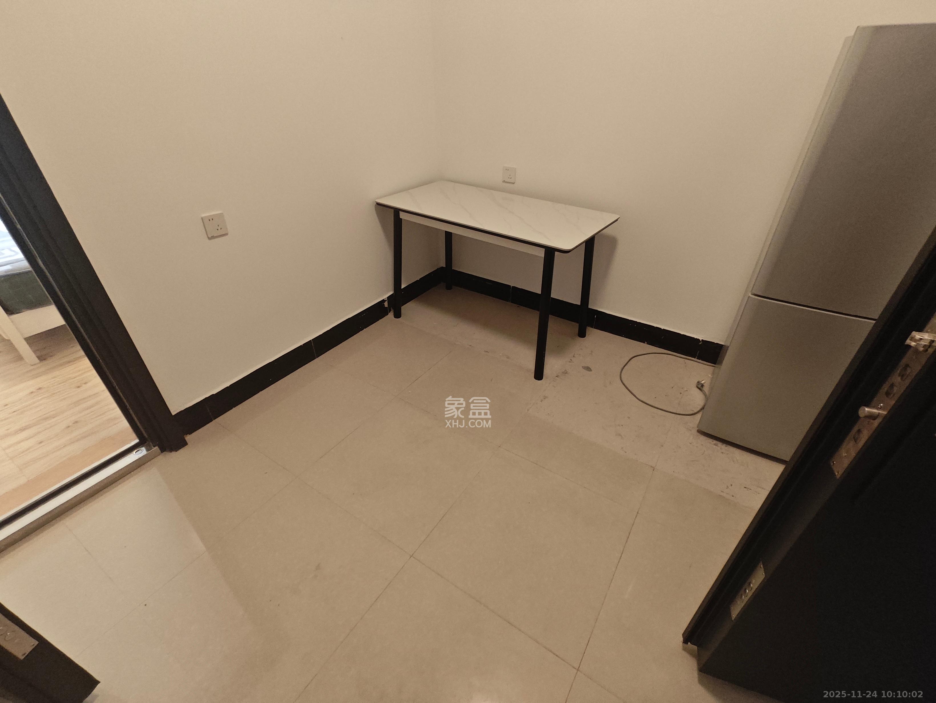 月湖安置小区(马栏山小区) 1室1厅1卫 1200.0元/月 月湖安置小区(马栏山小区) 1室1厅1卫 1200.0元/月室内图