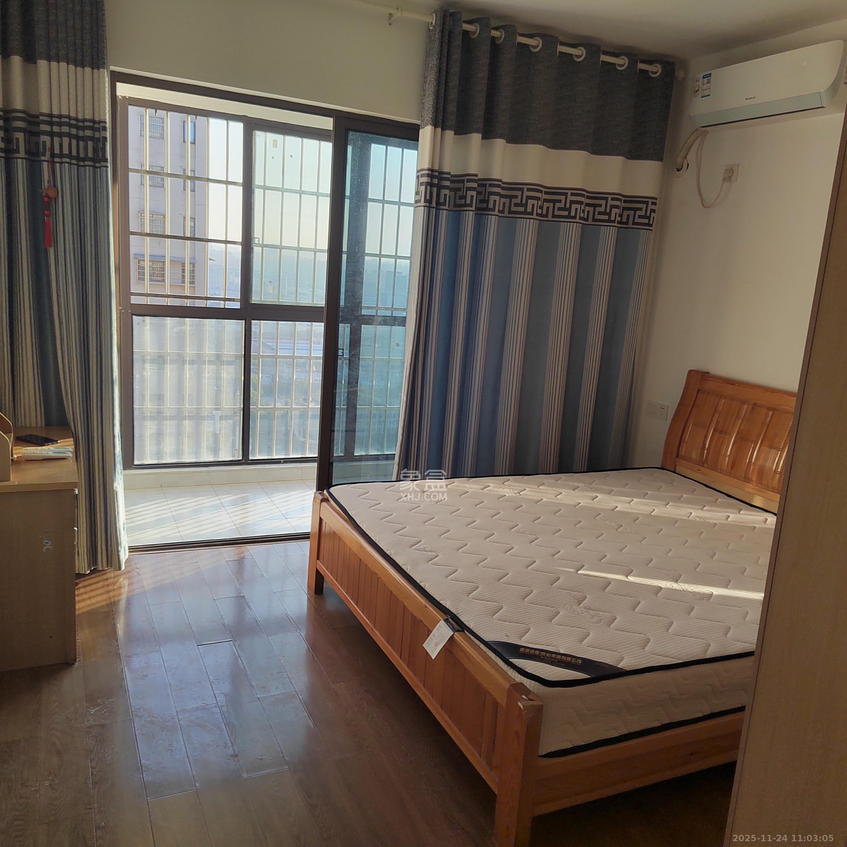 新长海广场 2室2厅1卫 2000.0元/月 新长海广场 2室2厅1卫 2000.0元/月室内图