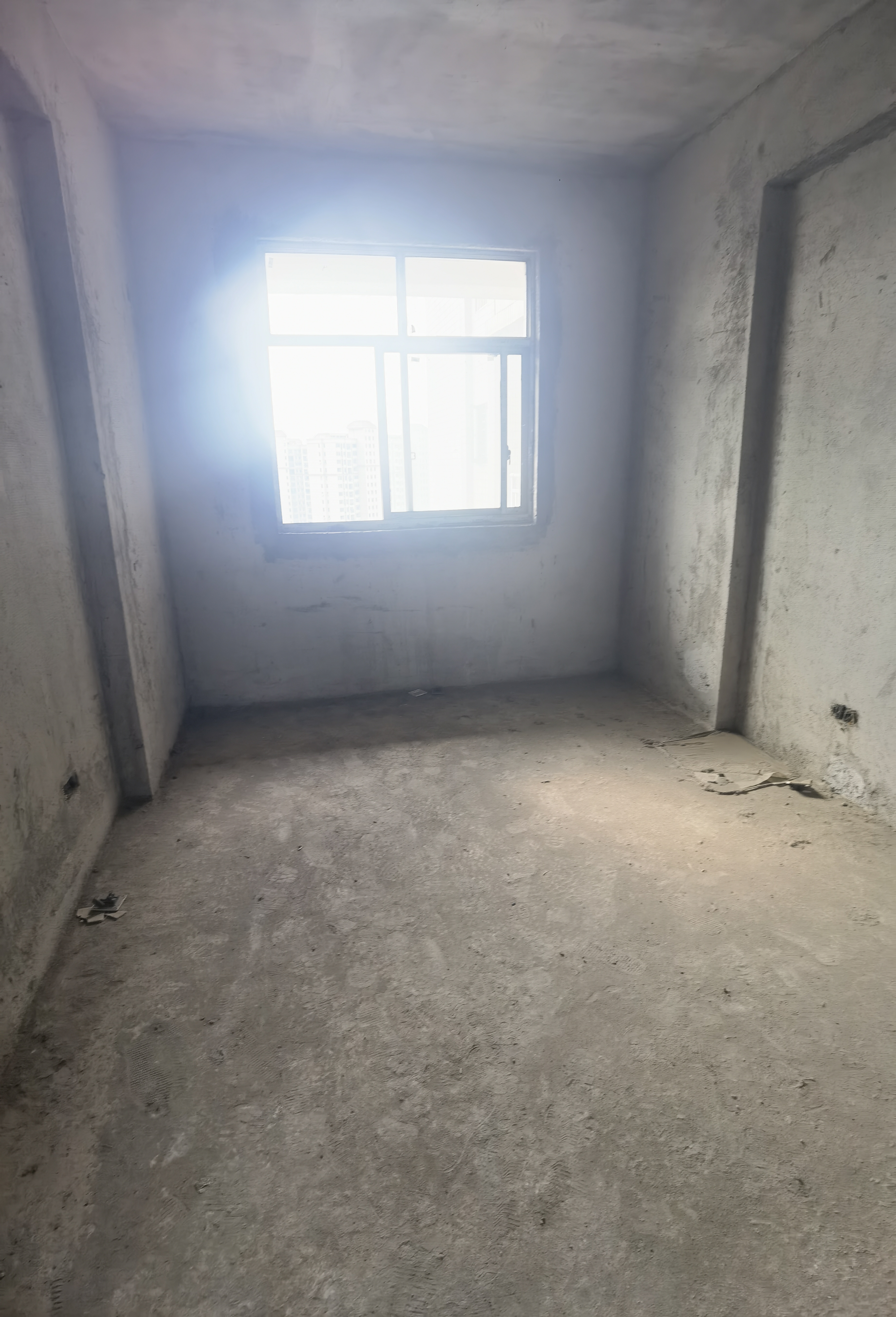 上和世家  3室2厅2卫    53.8万客厅