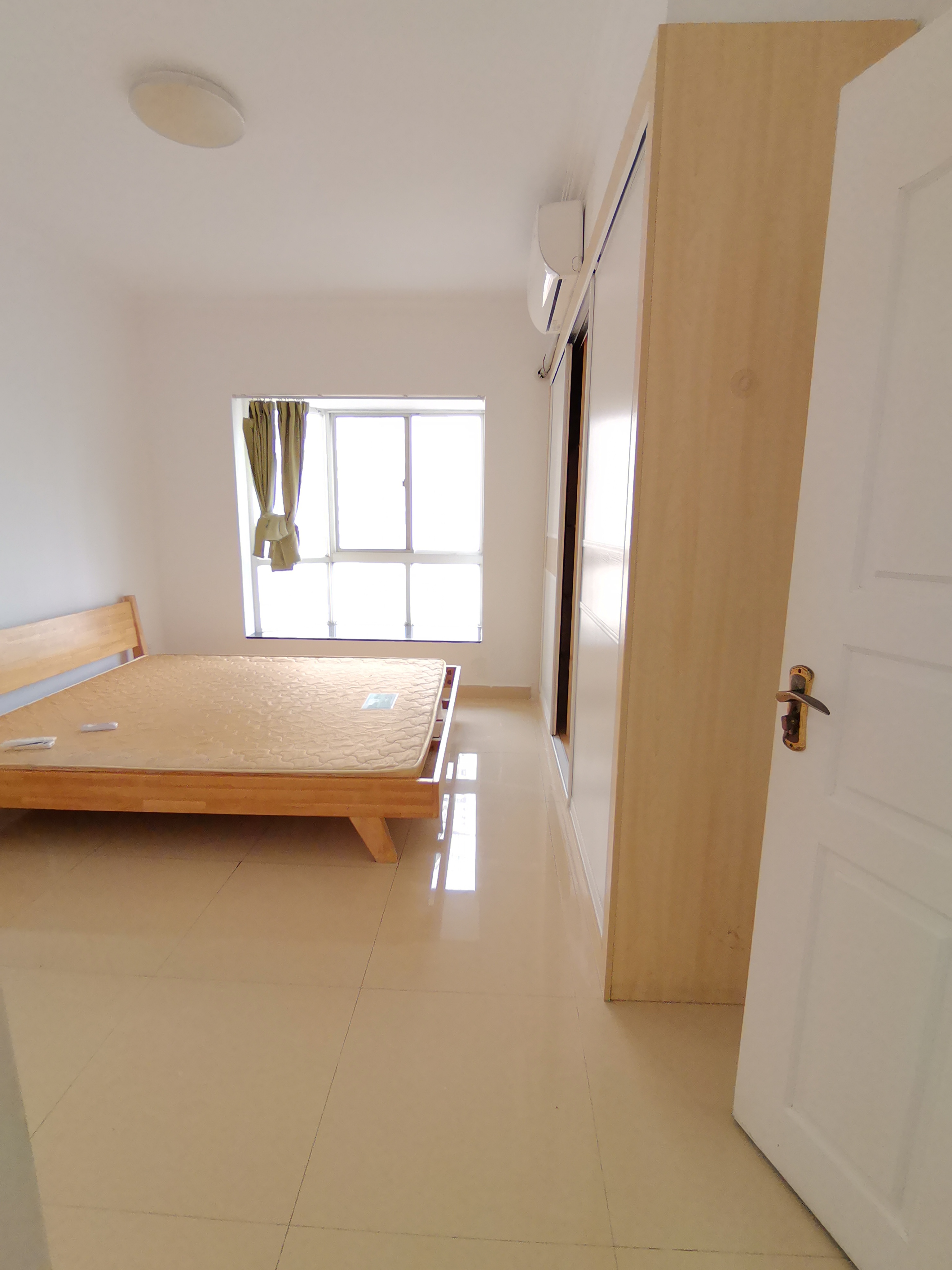 嘉华城市花园  3室2厅2卫    2600.0元/月室内图