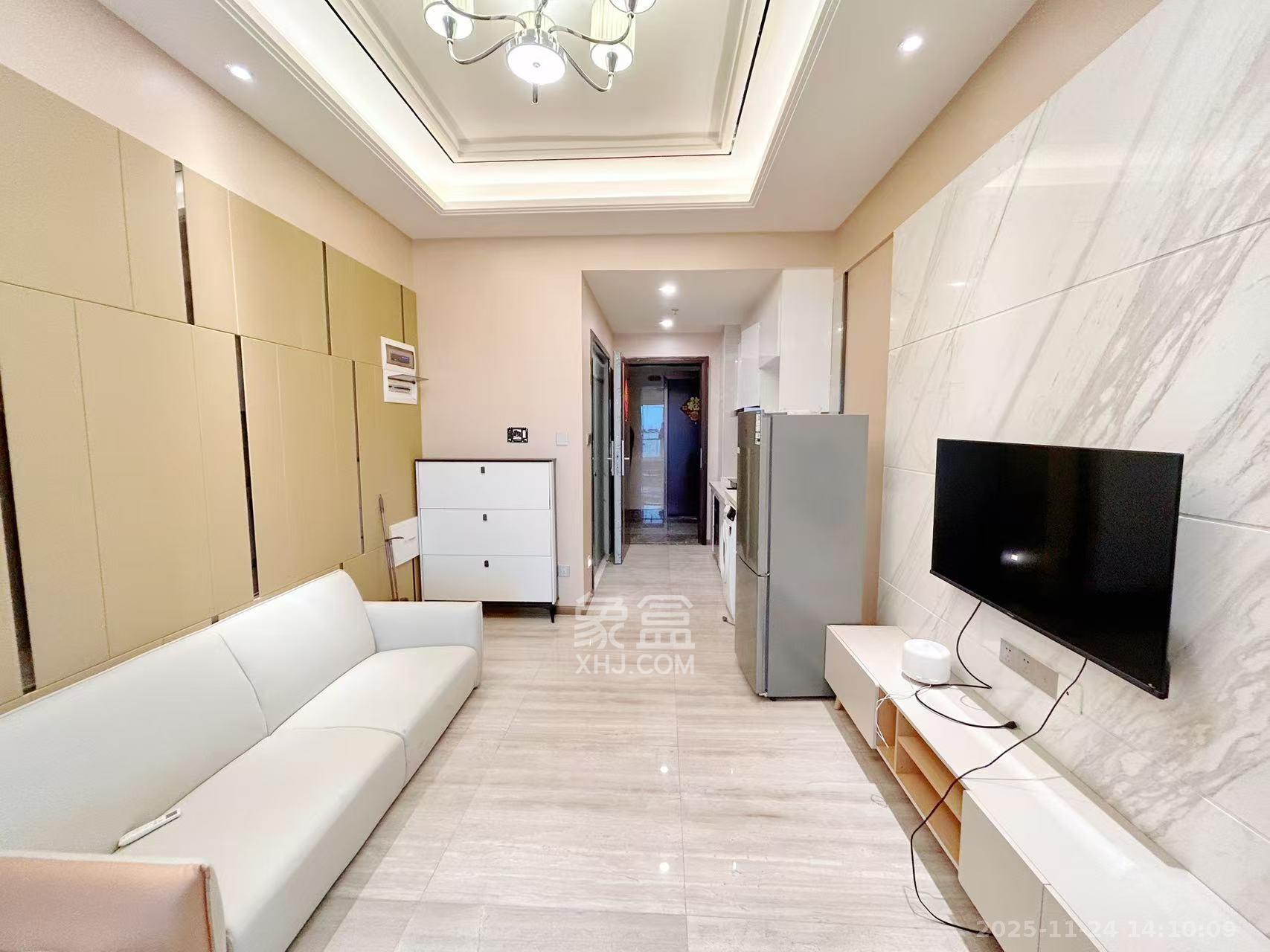 恒大誉府（融誉商业中心）  1室1厅1卫    1600.0元/月室内图