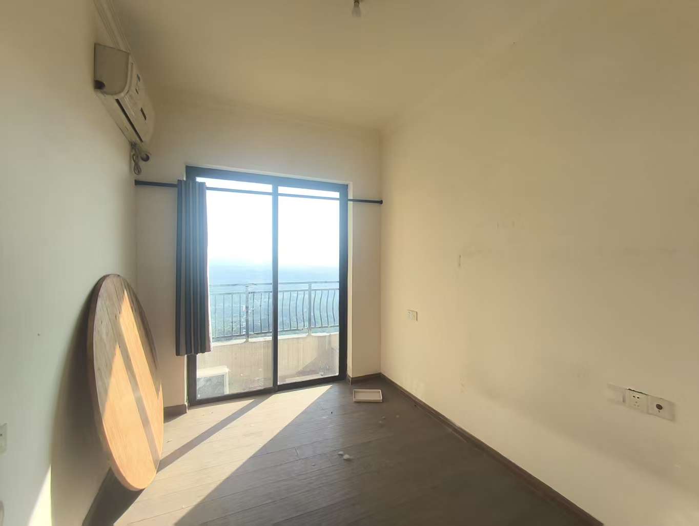 碧桂园 3室2厅2卫 2200.0元/月 碧桂园 3室2厅2卫 2200.0元/月室内图