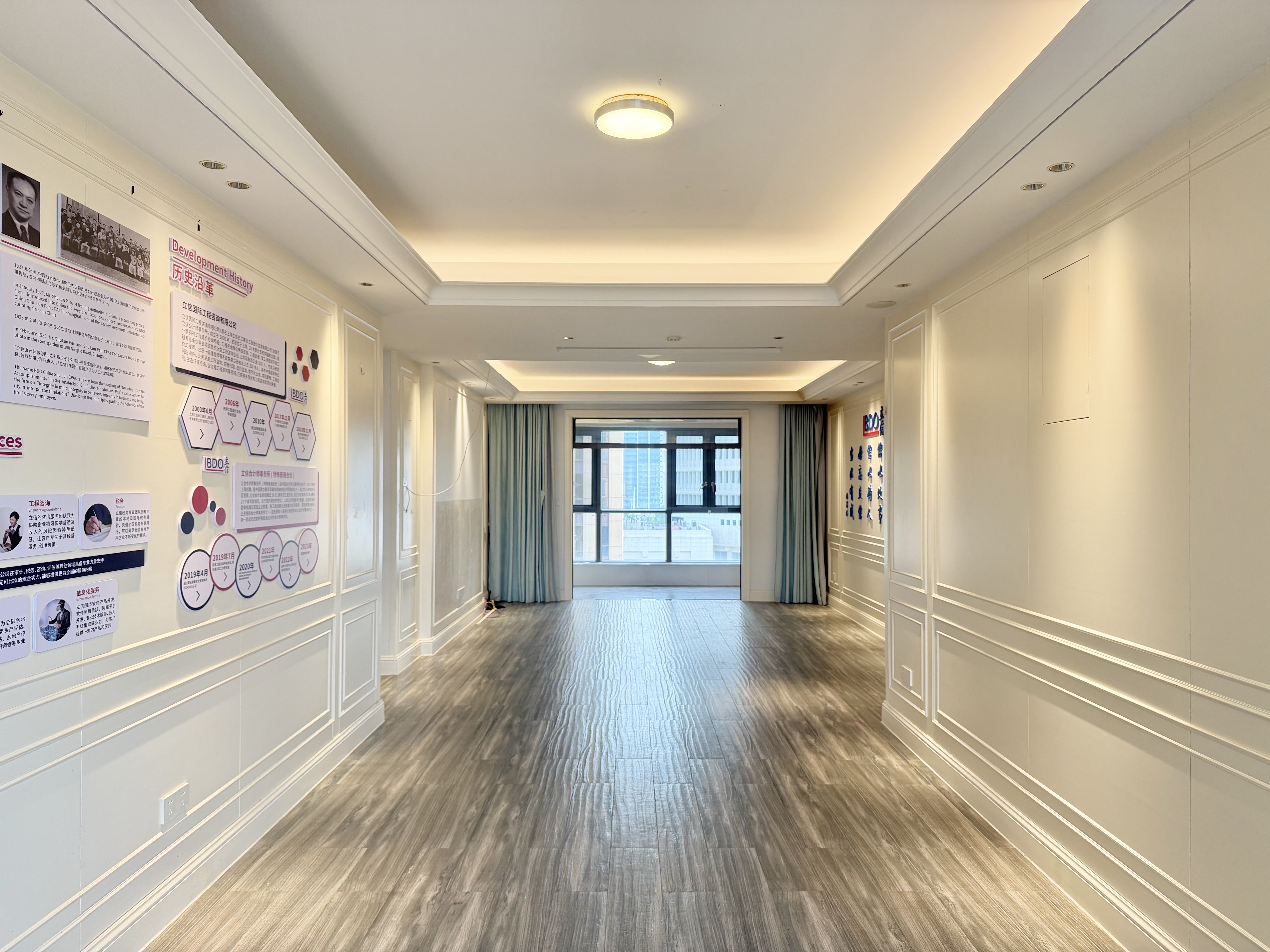 海航豪庭北苑 5室2厅3卫 520.0万 海航豪庭北苑 5室2厅3卫 520.0万客厅