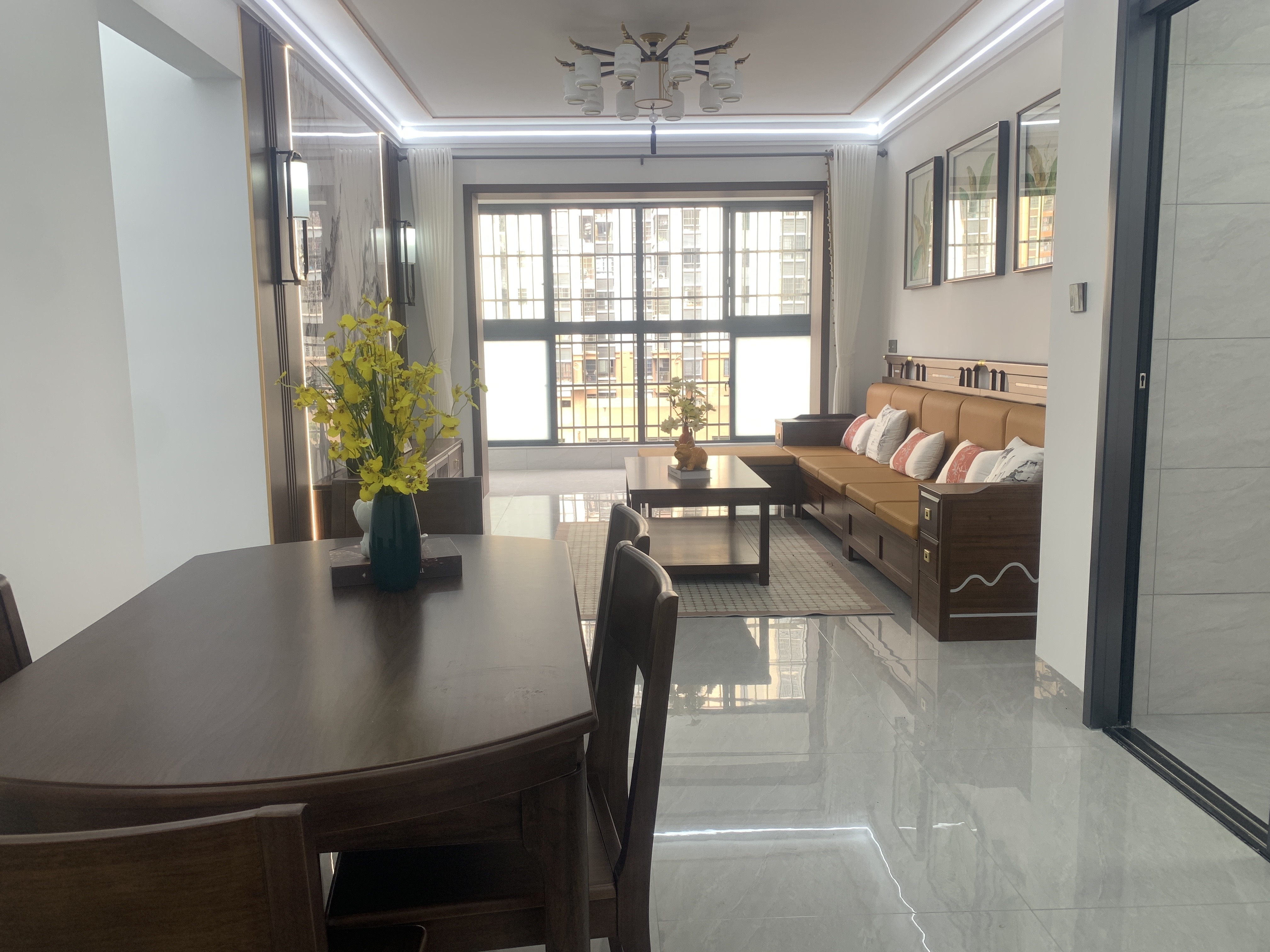 道客和悦坊  3室2厅2卫    153.0万客厅