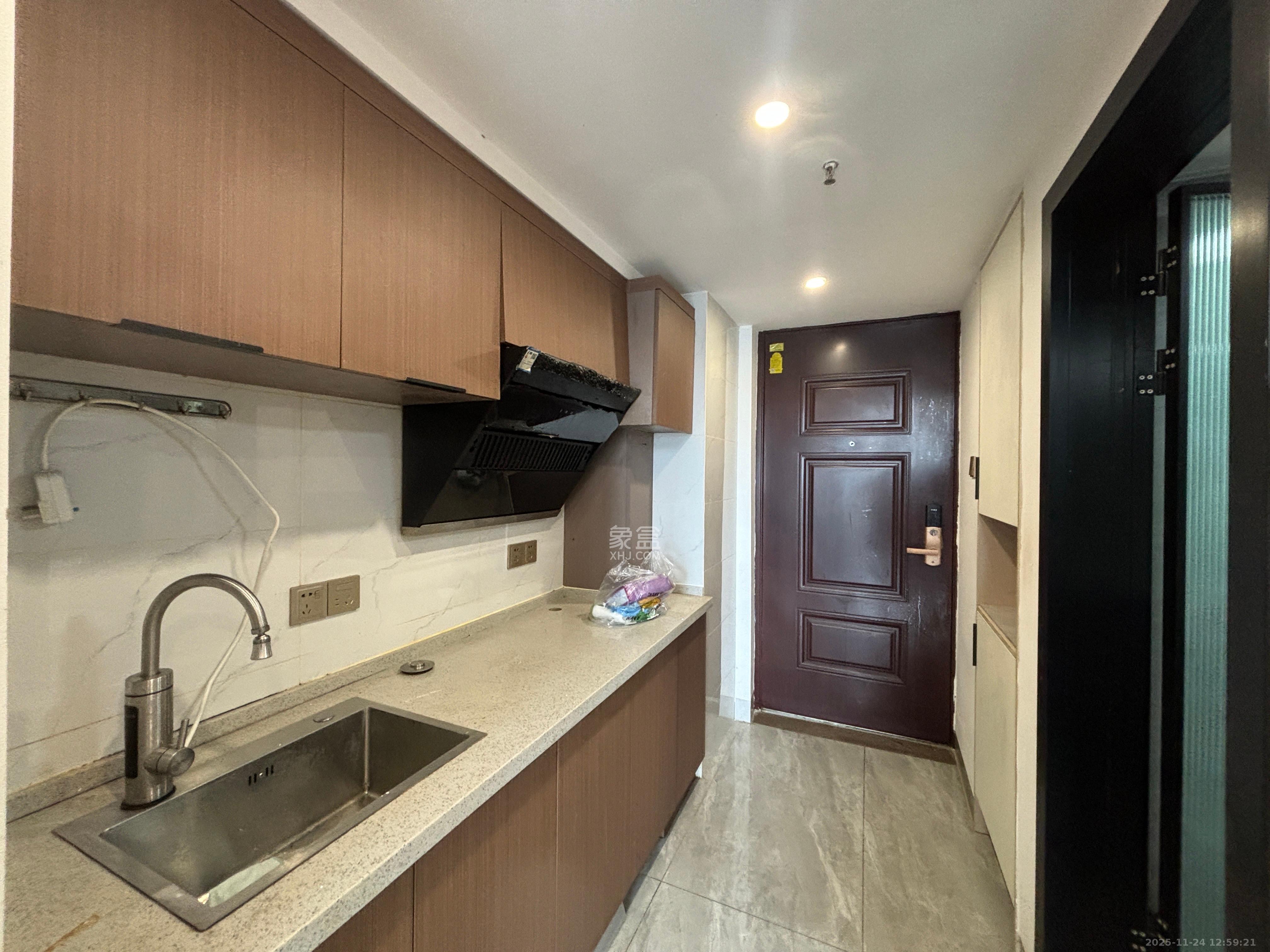 启迪协信中心  1室1厅1卫    2500.0元/月室内图