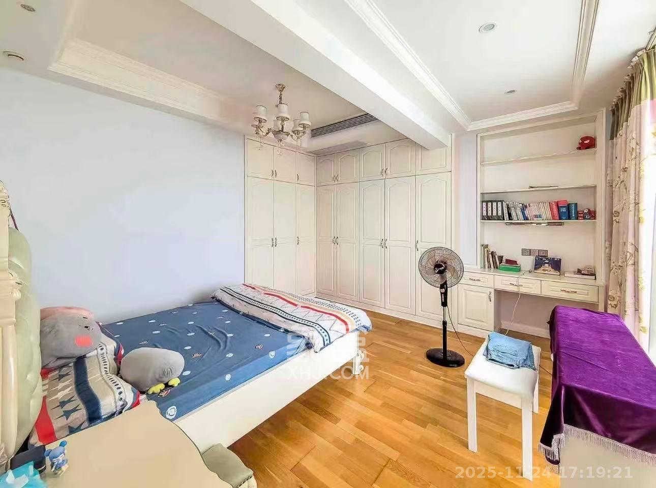 中建江山壹号 4室2厅3卫 16800.0元/月 中建江山壹号 4室2厅3卫 16800.0元/月室内图