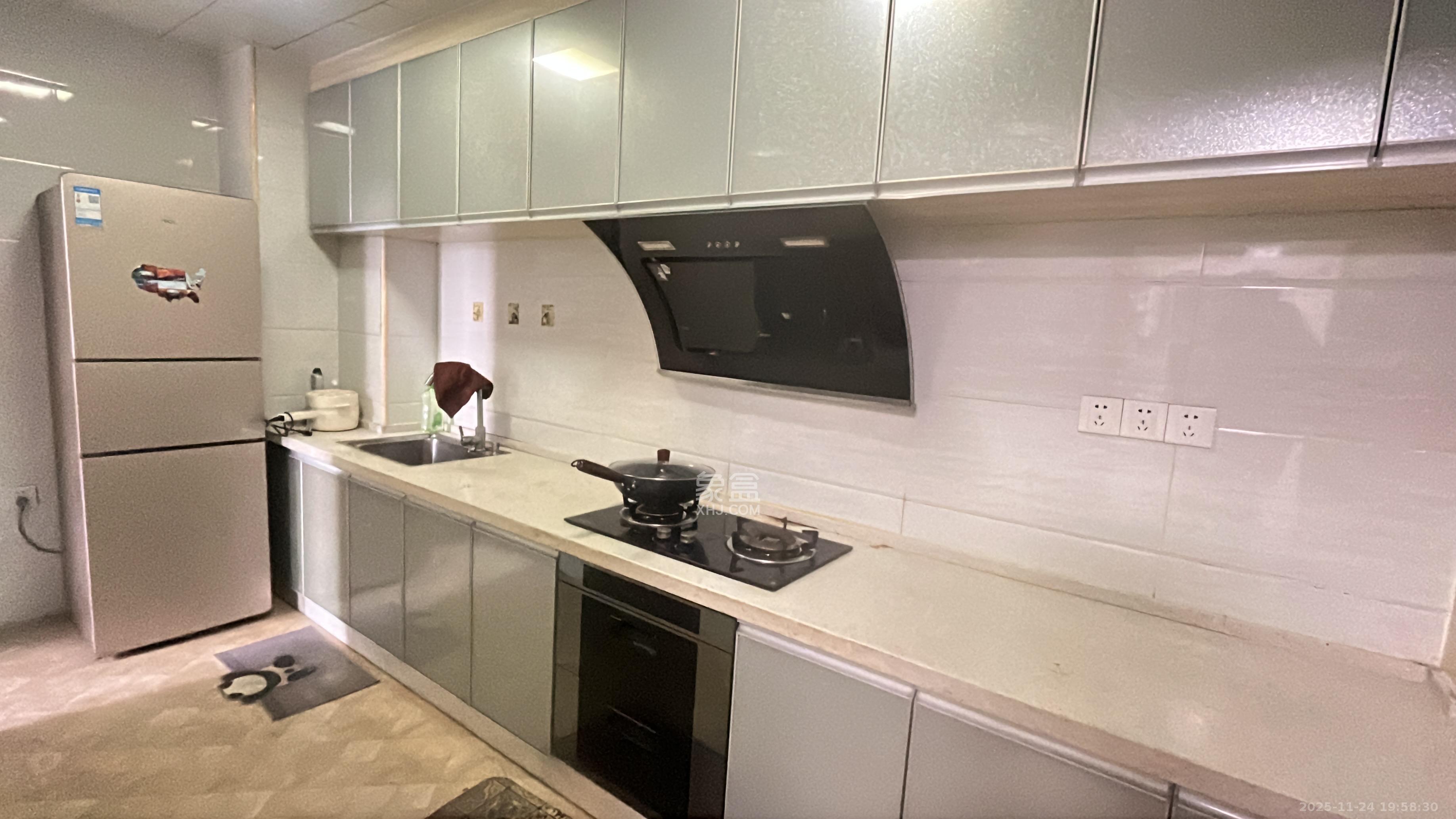 北辰三角洲E6区 1室0厅0卫 2900.0元/月 北辰三角洲E6区 1室0厅0卫 2900.0元/月室内图