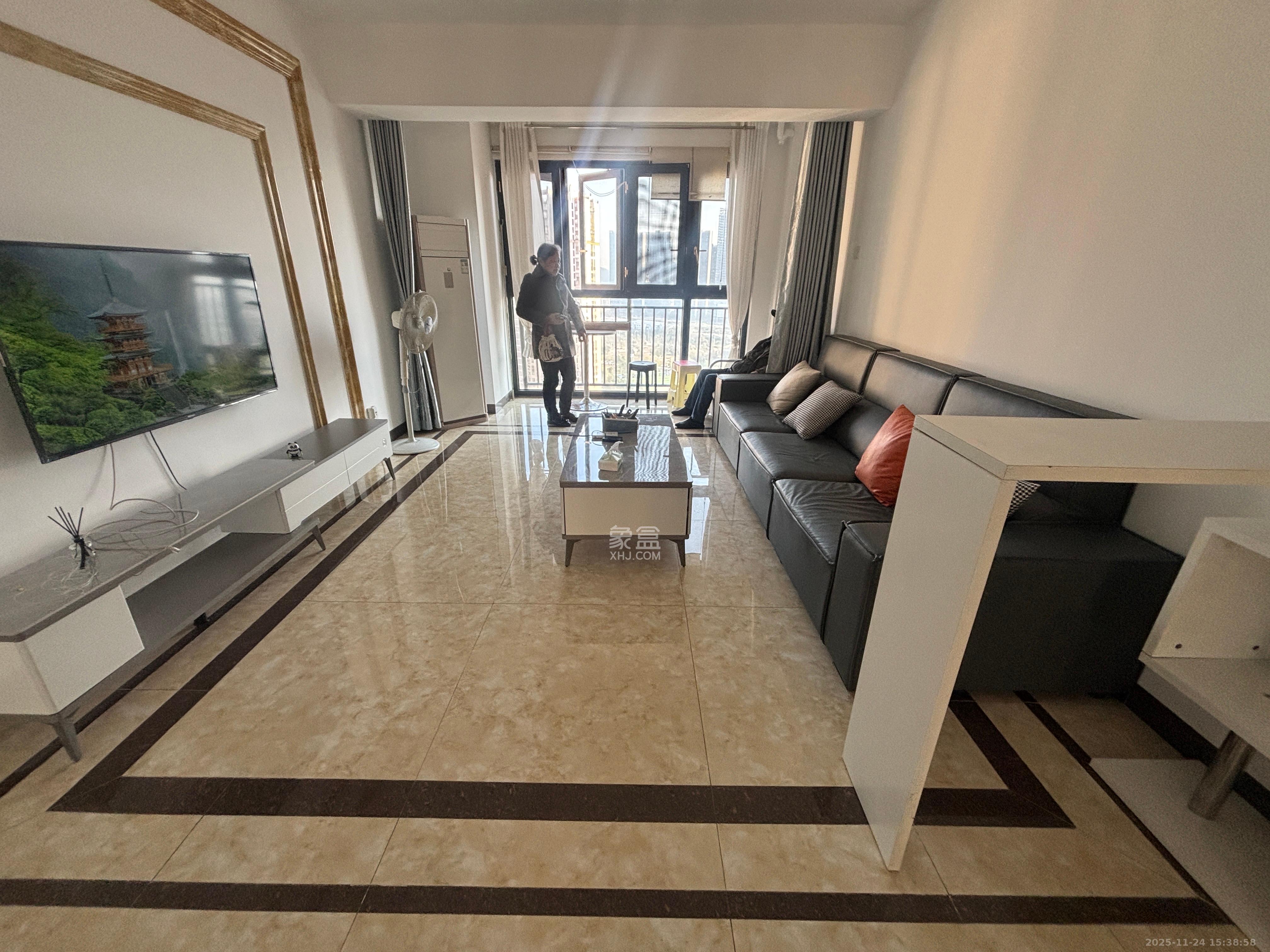 梅溪鑫苑名家 3室2厅2卫 2600.0元/月 梅溪鑫苑名家 3室2厅2卫 2600.0元/月室内图