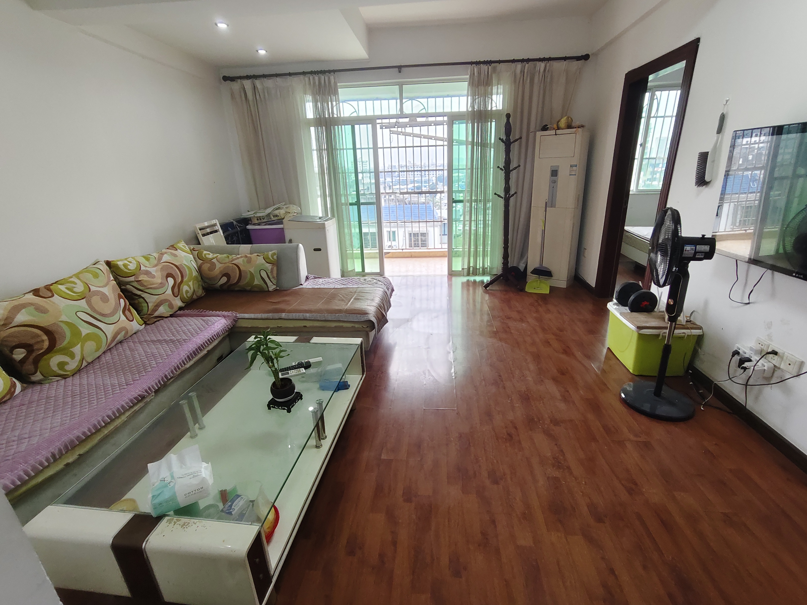 榕景苑 2室2厅1卫 2100.0元/月 榕景苑 2室2厅1卫 2100.0元/月室内图