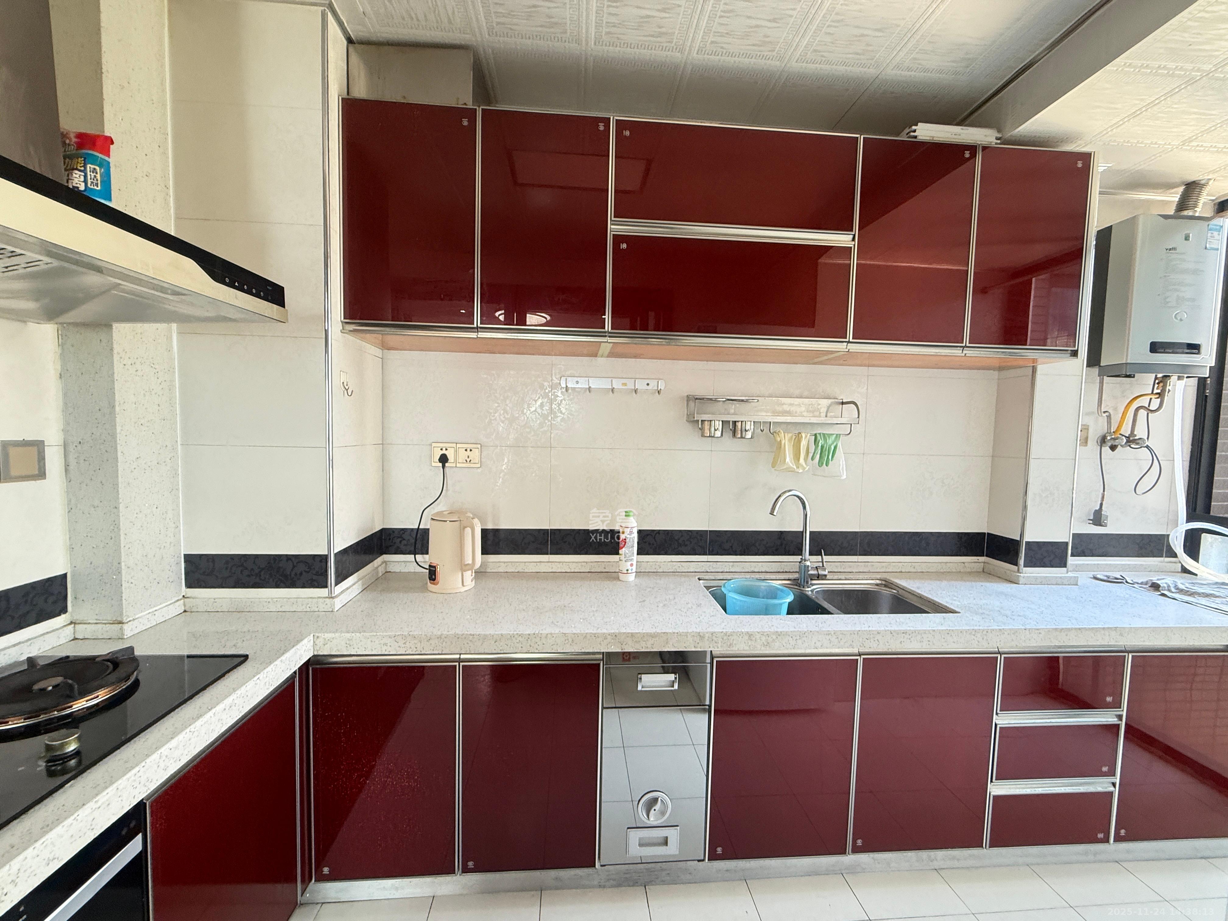 融科东南海  3室2厅1卫    2800.0元/月室内图