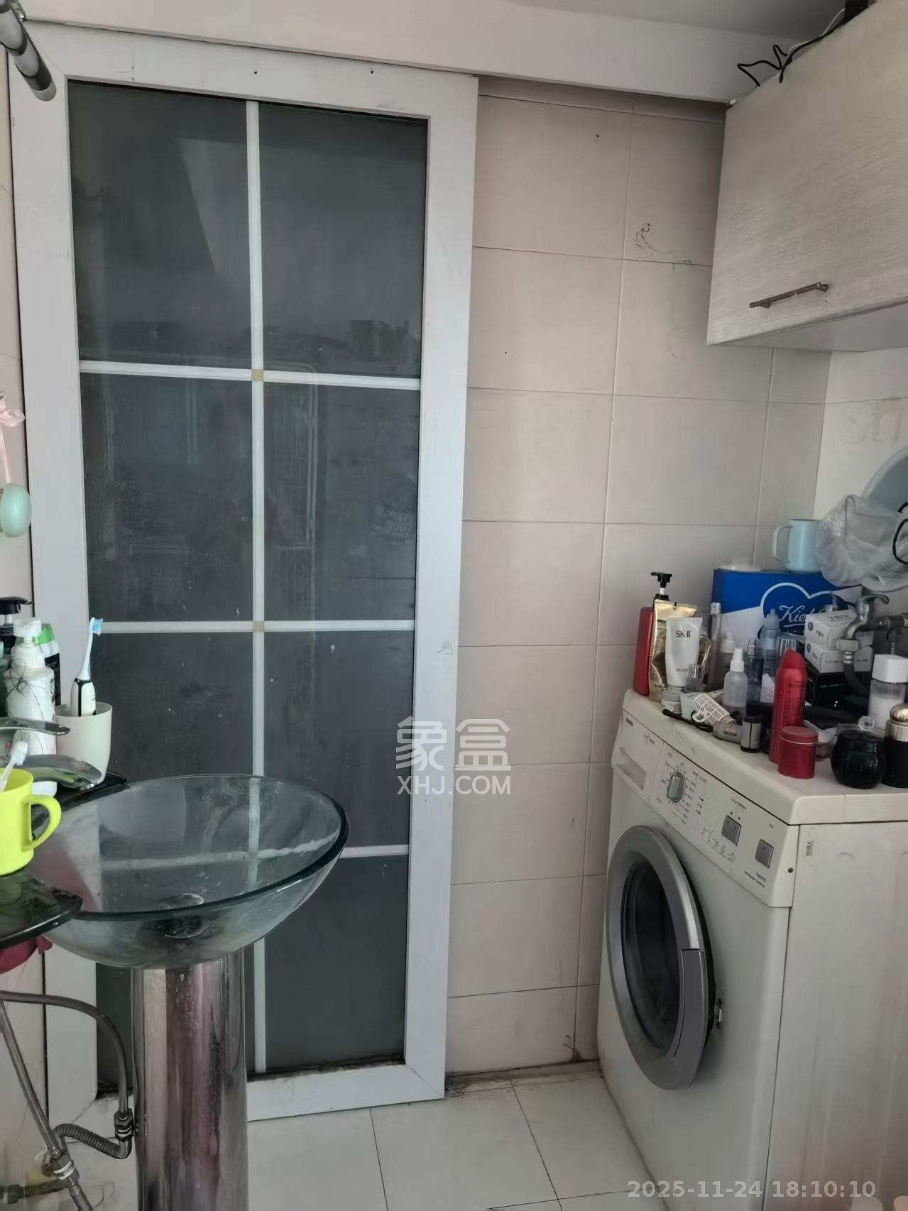 宏景名厦 1室1厅1卫 2500.0元/月 宏景名厦 1室1厅1卫 2500.0元/月室内图