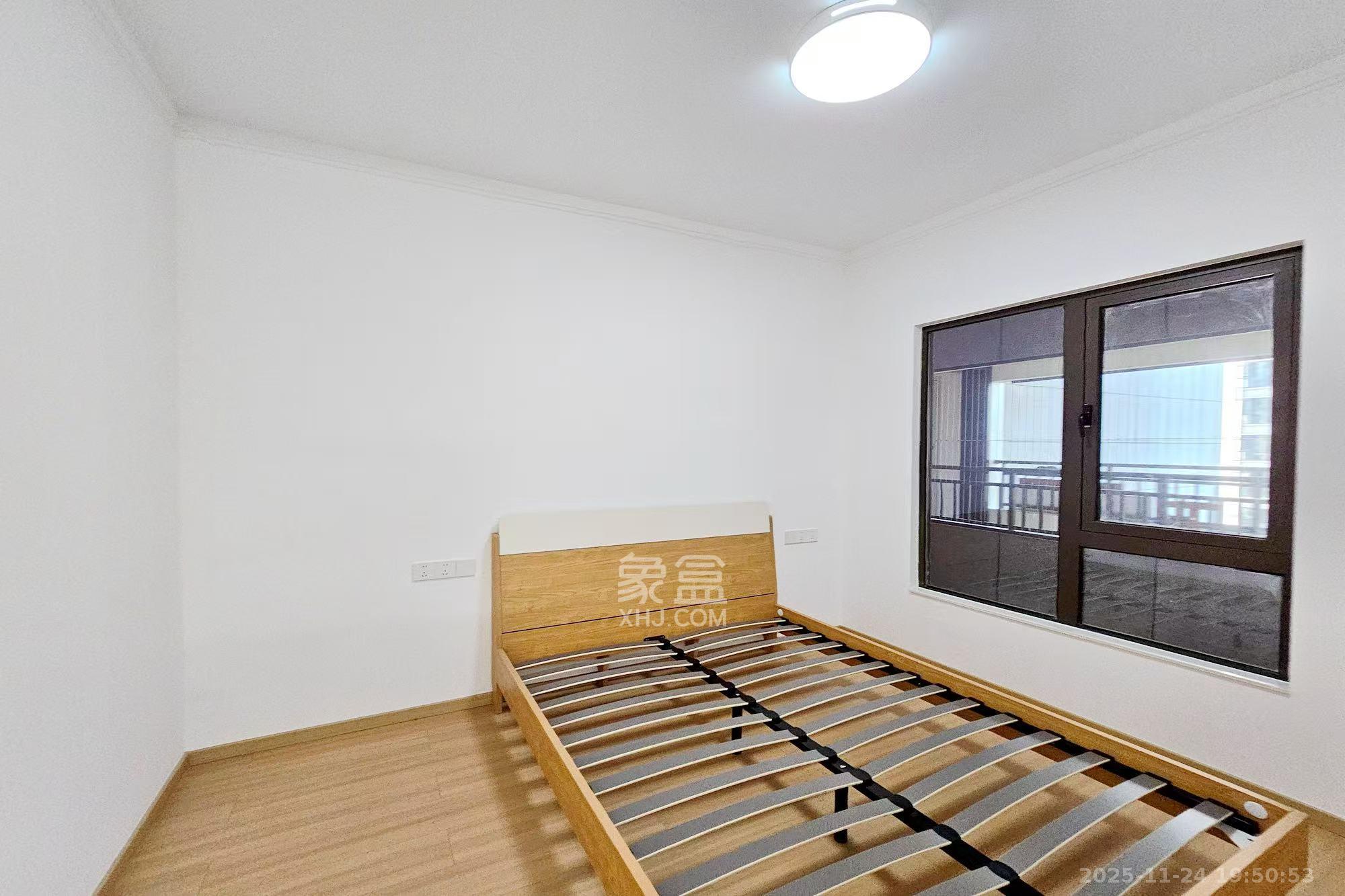 阳光城尚东湾愉景苑  3室2厅1卫    2650.0元/月室内图