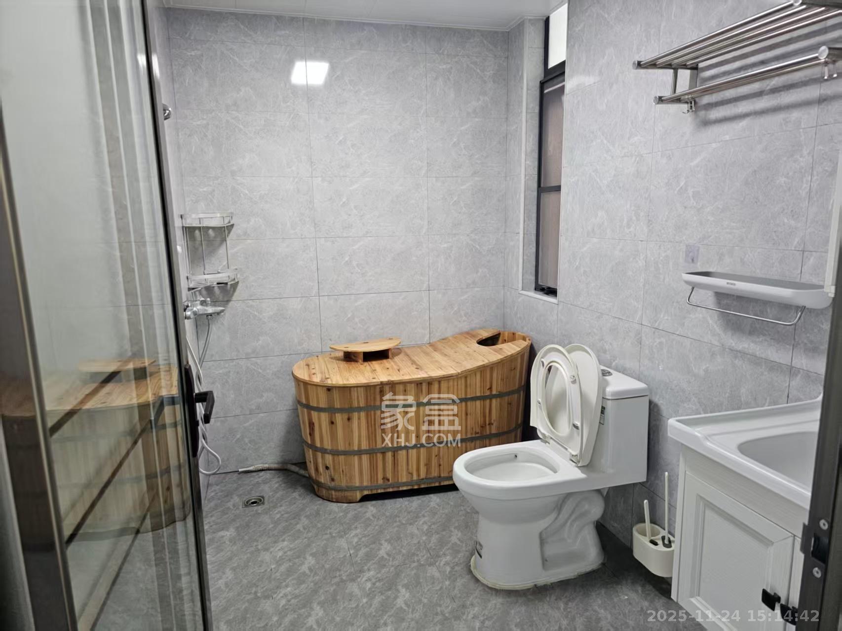 中央美郡 3室2厅2卫 3000.0元/月 中央美郡 3室2厅2卫 3000.0元/月室内图