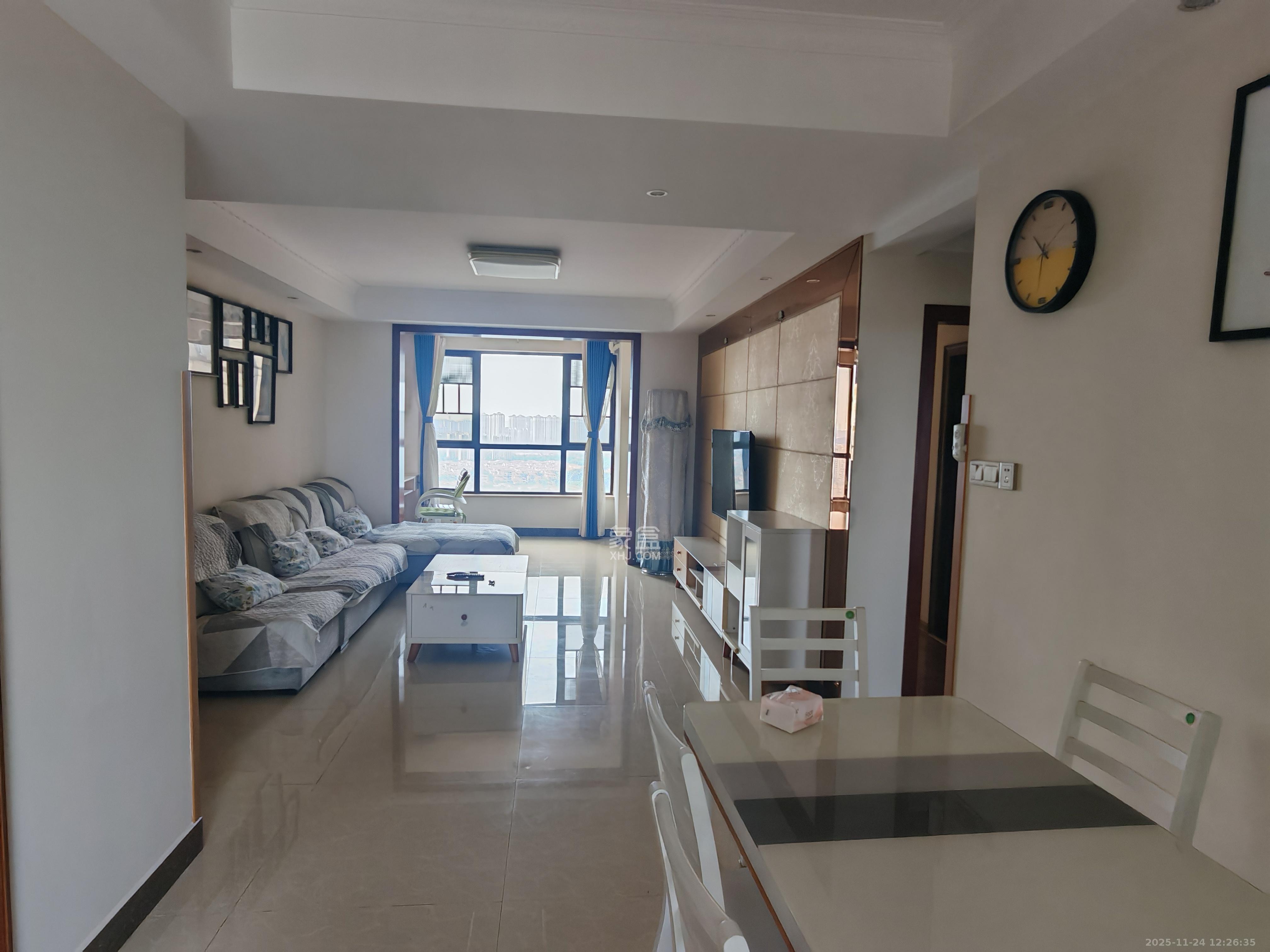 金地三千府(金地湖山樾、金地自在城) 3室2厅2卫 1800.0元/月 金地三千府(金地湖山樾、金地自在城) 3室2厅2卫 1800.0元/月室内图