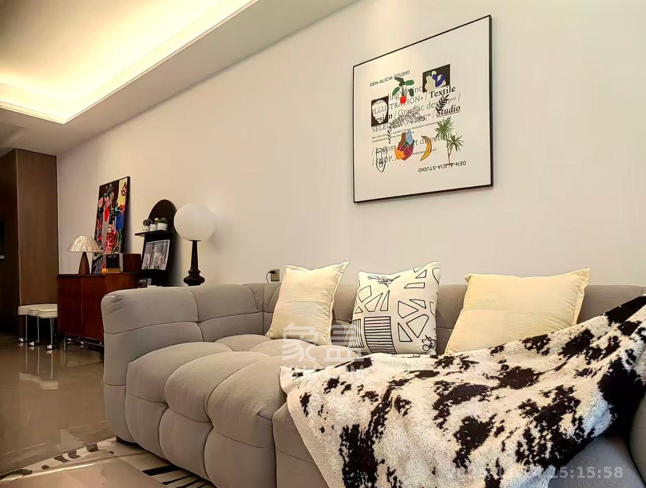 龙湖春江天玺 3室2厅2卫 4500.0元/月 龙湖春江天玺 3室2厅2卫 4500.0元/月室内图