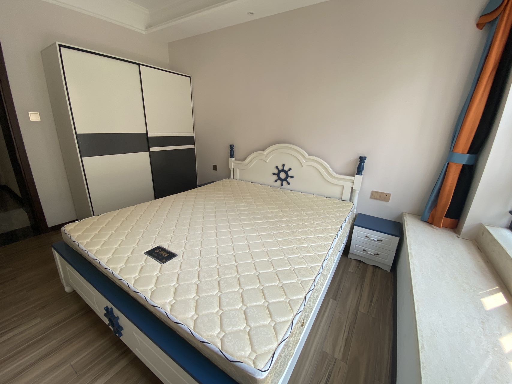 天街华府（海南新天地）  3室2厅1卫    3300.0元/月室内图