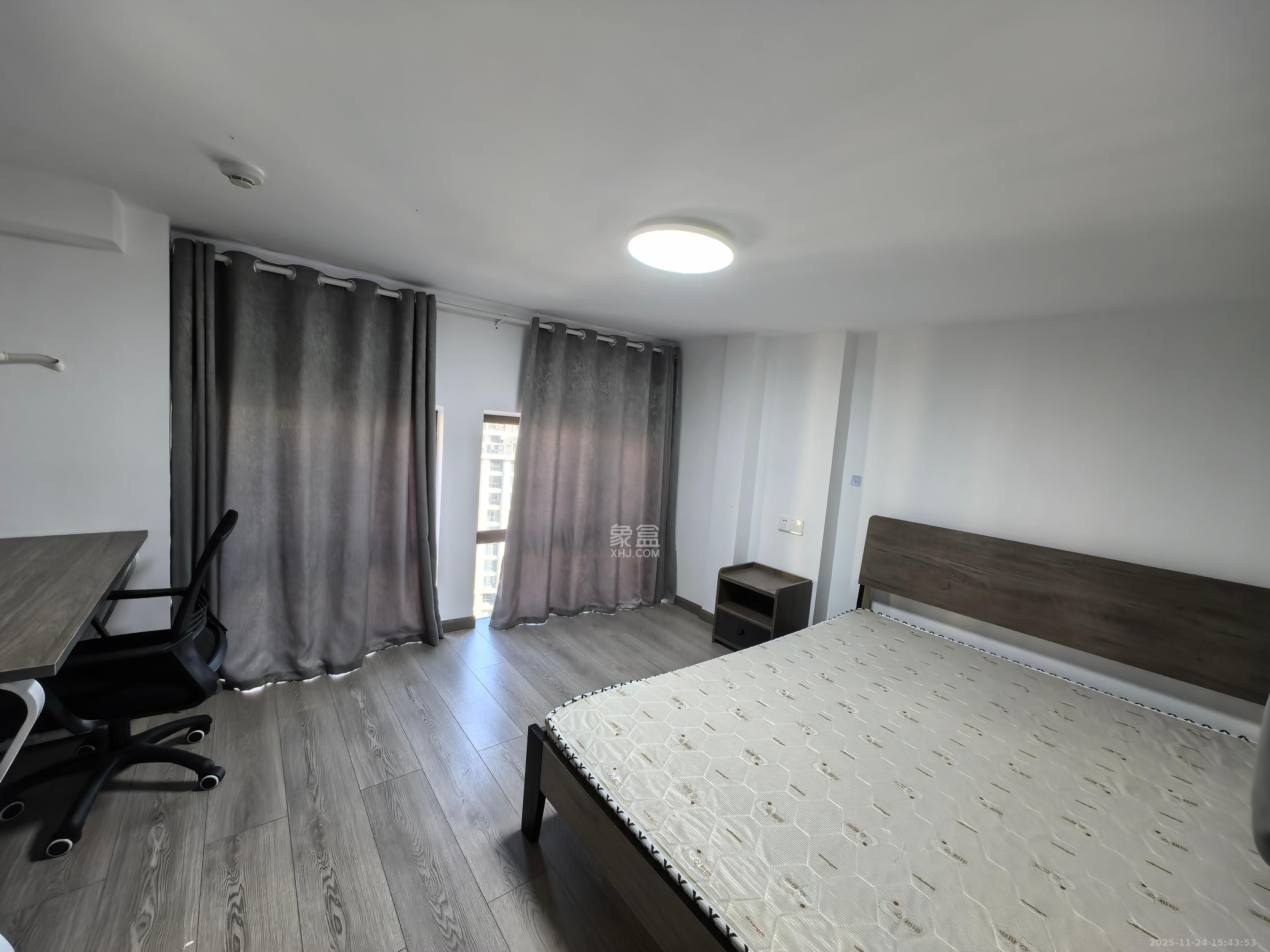 福晟钱隆国际（晟冉景苑）  2室1厅1卫    1800.0元/月室内图