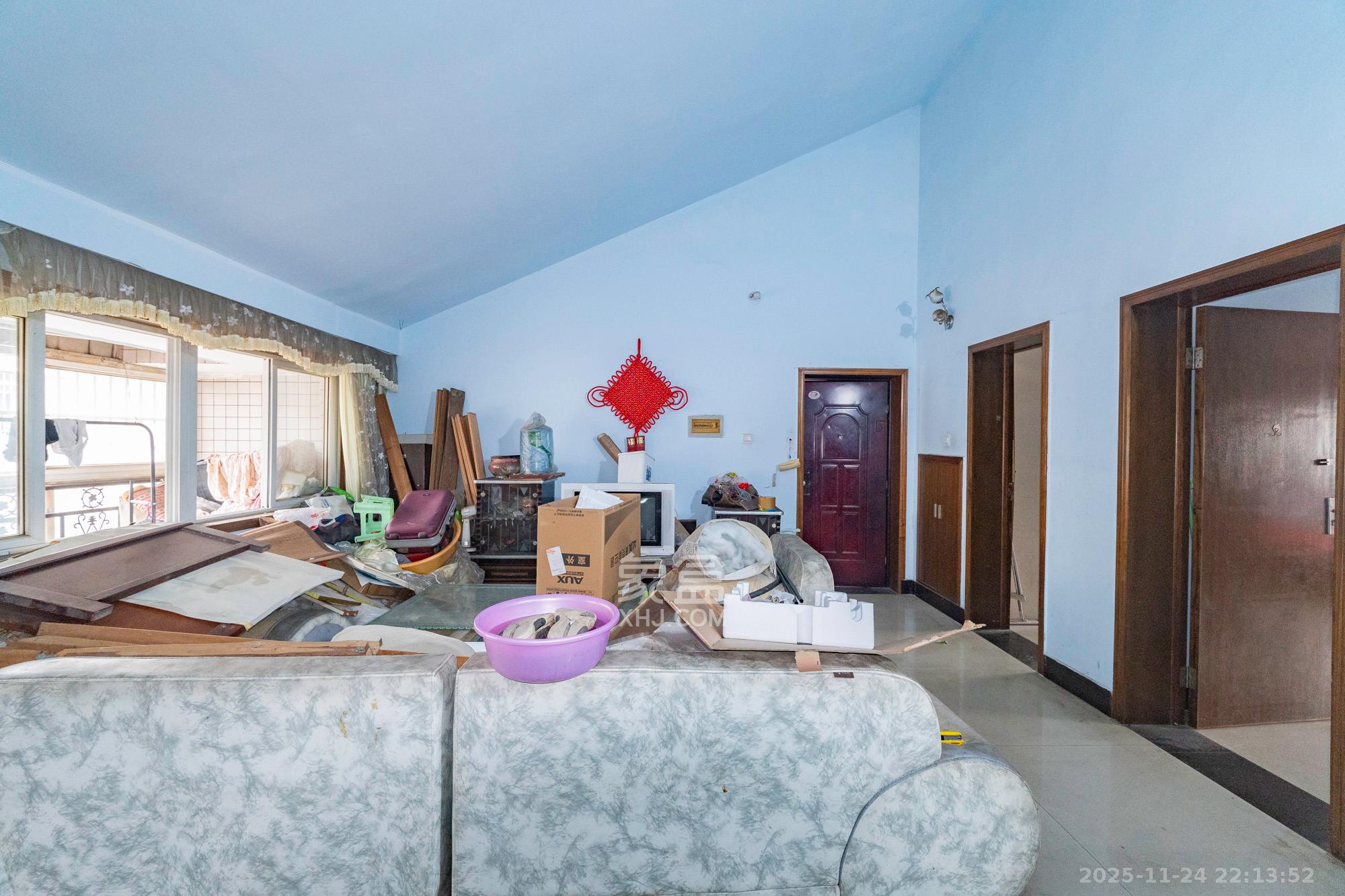 湘绣城  3室2厅1卫    35.0万室内图1