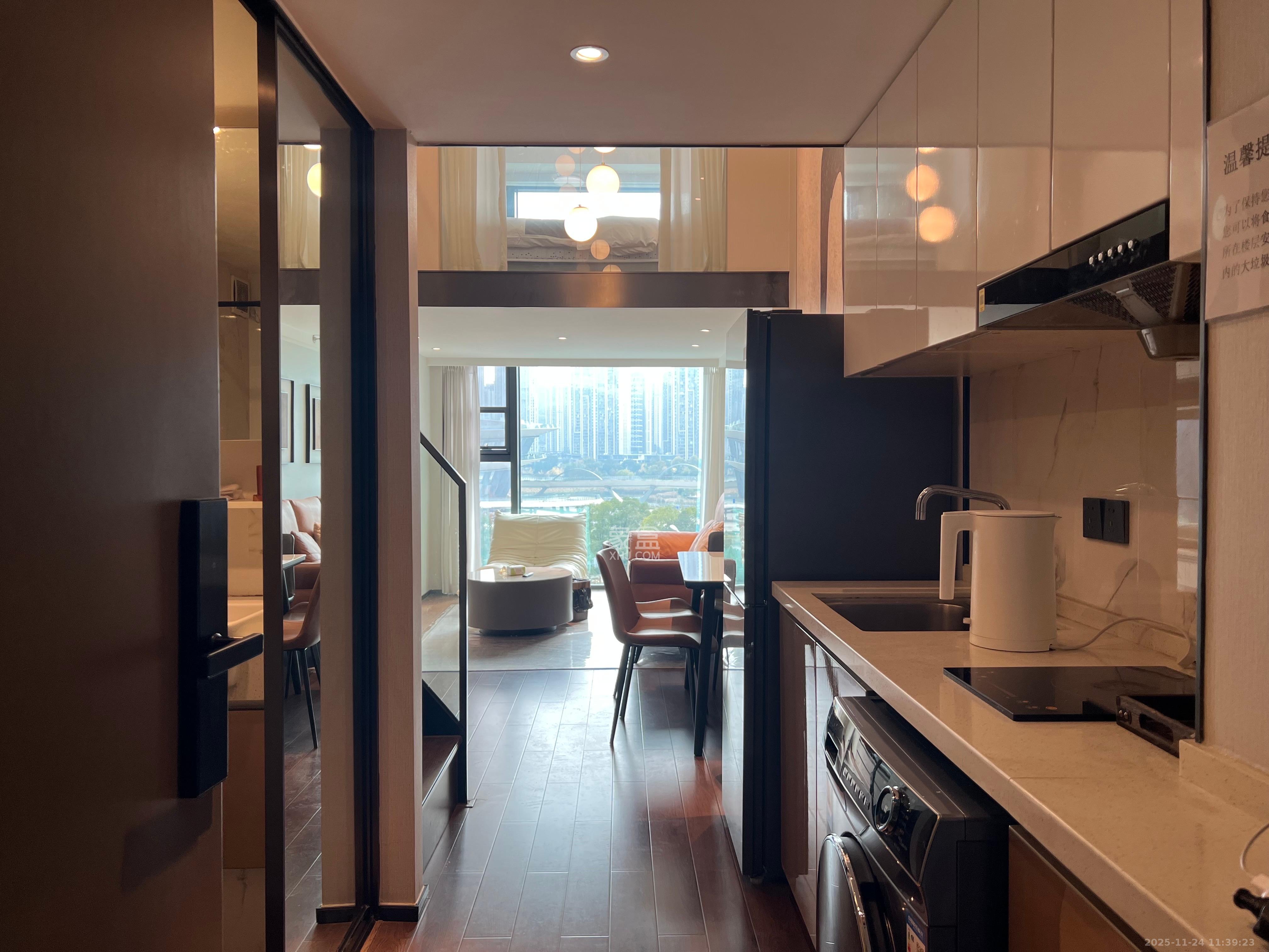 达美寰宇中心  2室1厅1卫    3000.0元/月