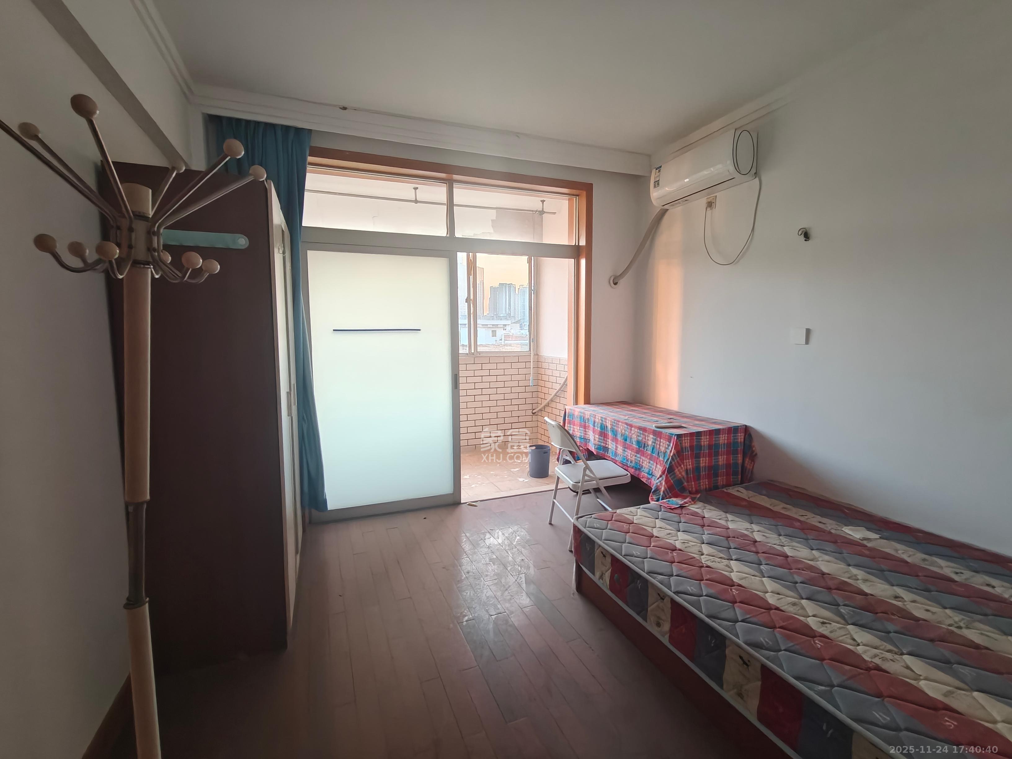 金科园 4室2厅2卫 3000.0元/月 金科园 4室2厅2卫 3000.0元/月室内图