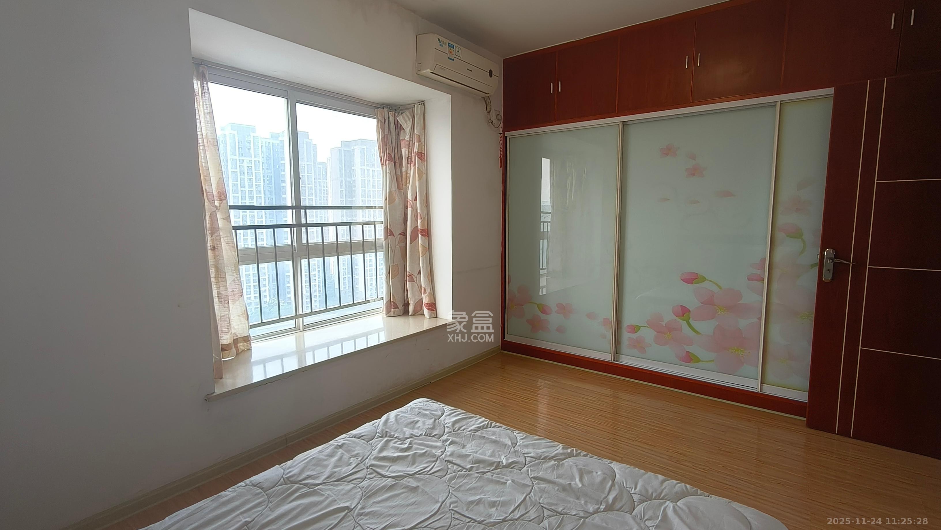 新芙蓉之都  2室2厅1卫    2300.0元/月室内图