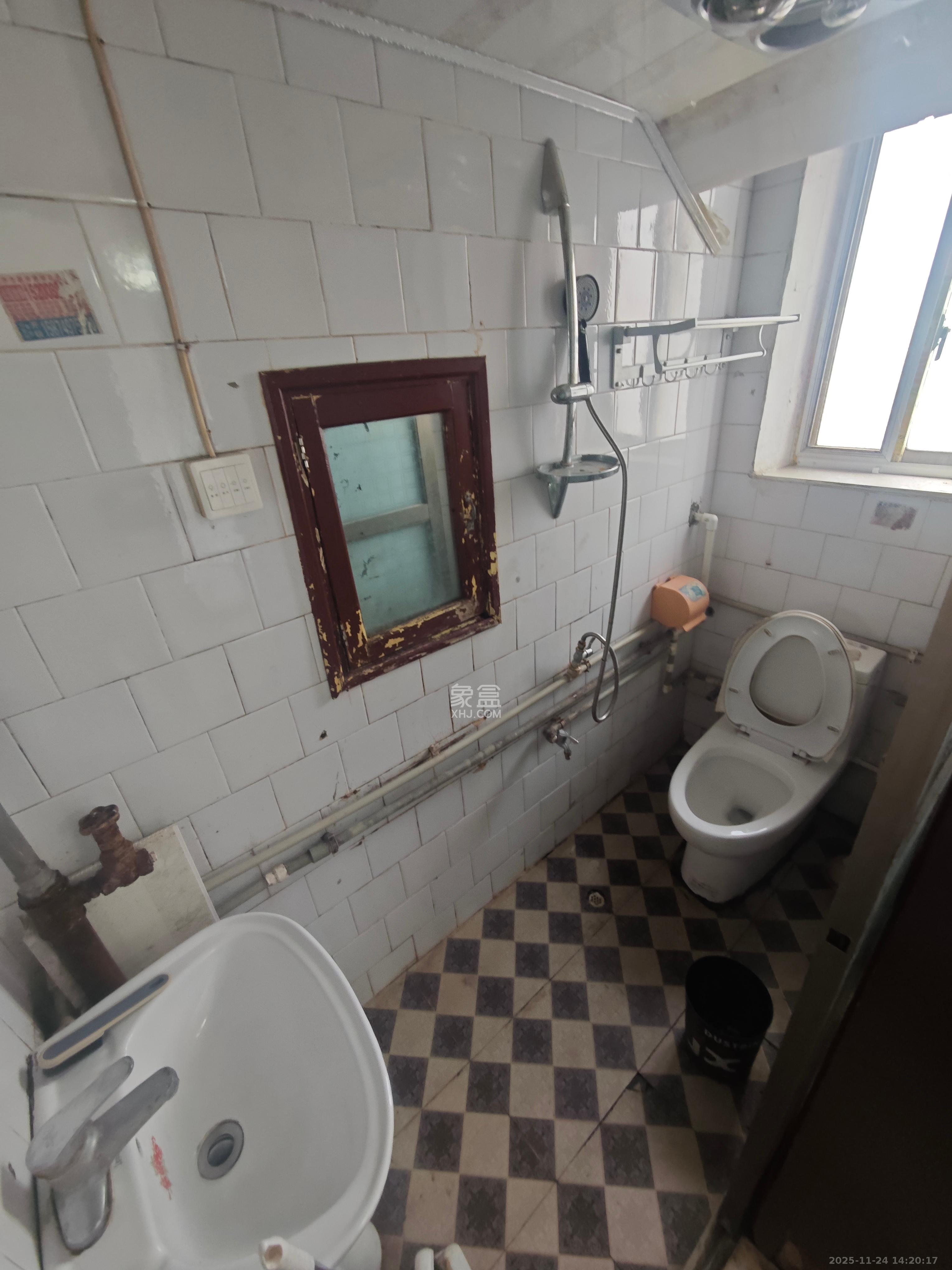 人民新村 1室0厅0卫 1450.0元/月 人民新村 1室0厅0卫 1450.0元/月室内图