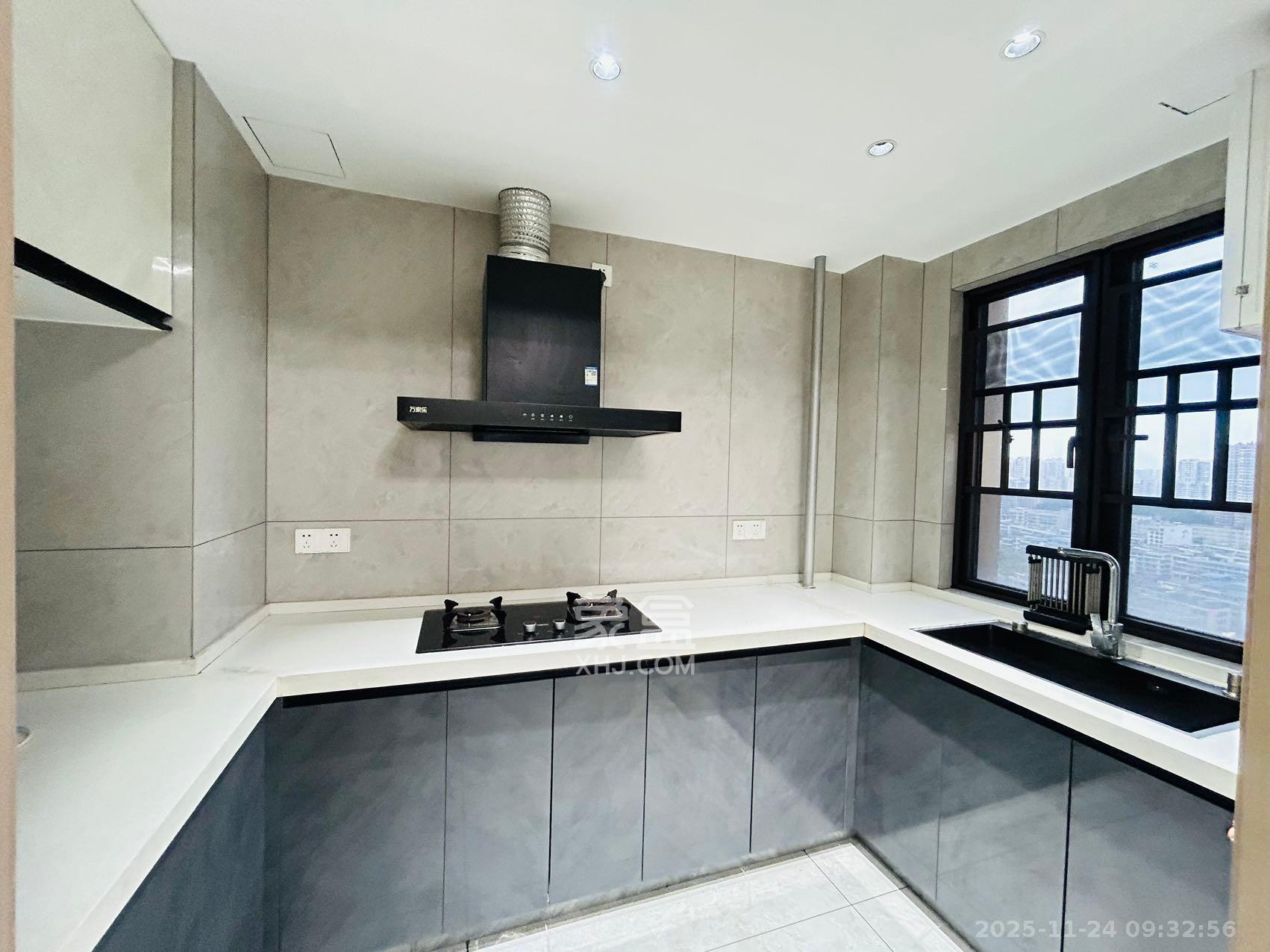 华润琨瑜府 4室2厅2卫 4000.0元/月 华润琨瑜府 4室2厅2卫 4000.0元/月室内图