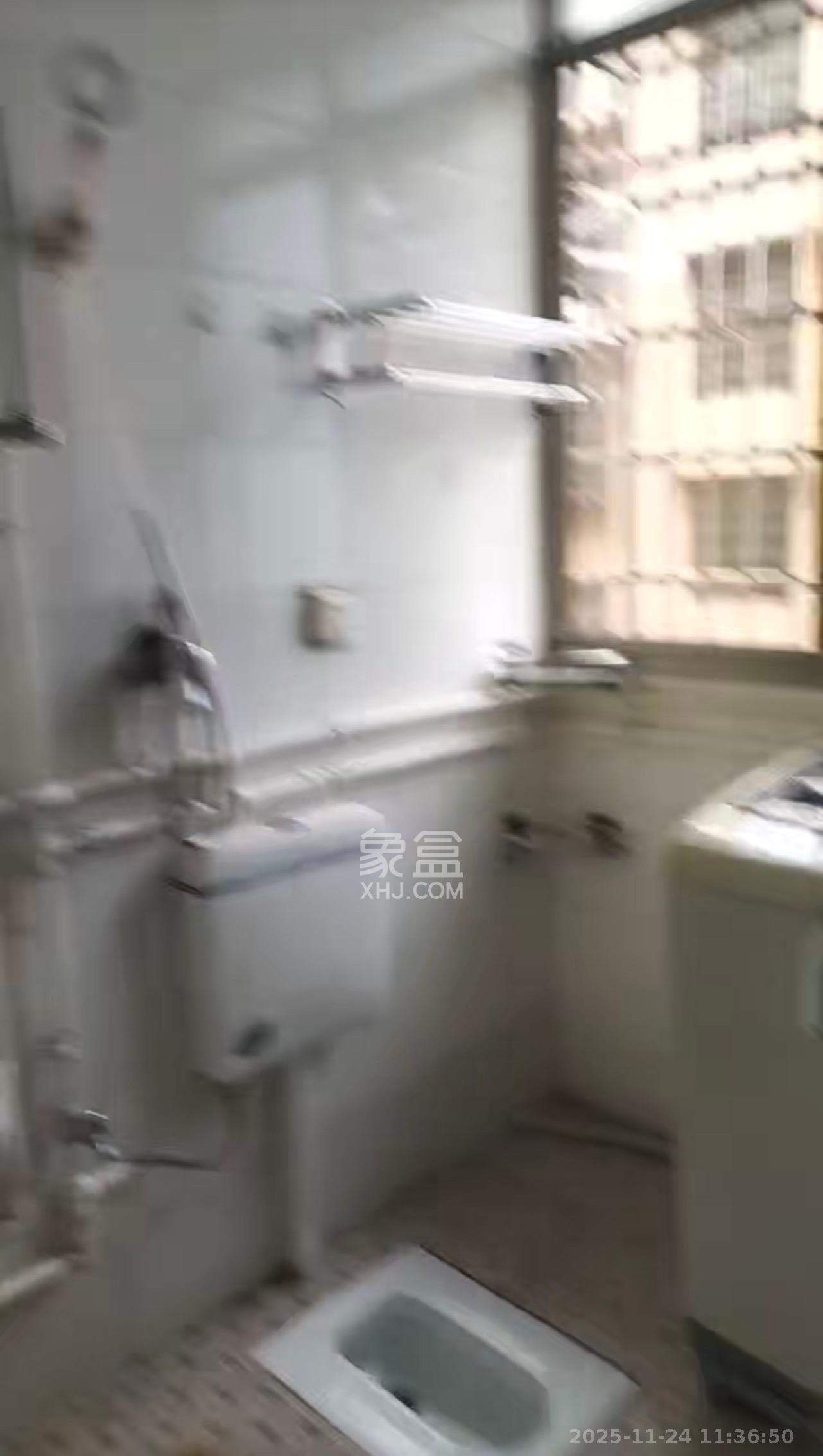 黄荆小区  2室1厅1卫    1400.0元/月室内图