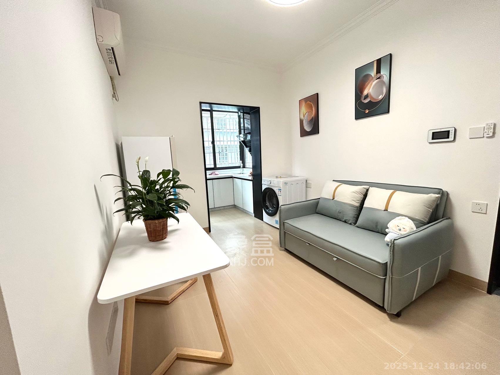 金桂小区二期 1室1厅1卫 1500.0元/月 金桂小区二期 1室1厅1卫 1500.0元/月室内图