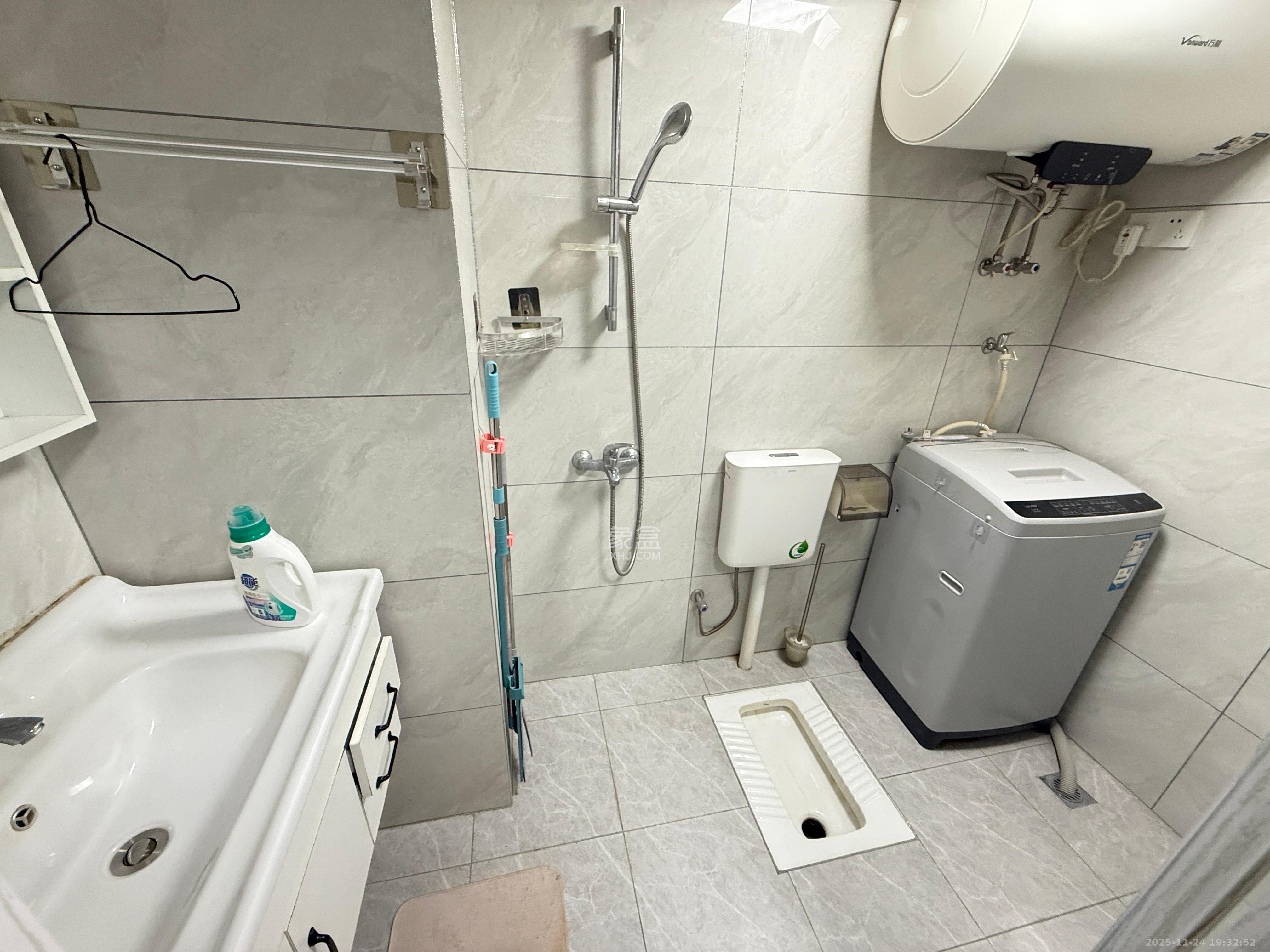 龙湖湘江星座(祺鑫星座公寓) 1室1厅1卫 1200.0元/月 龙湖湘江星座(祺鑫星座公寓) 1室1厅1卫 1200.0元/月室内图