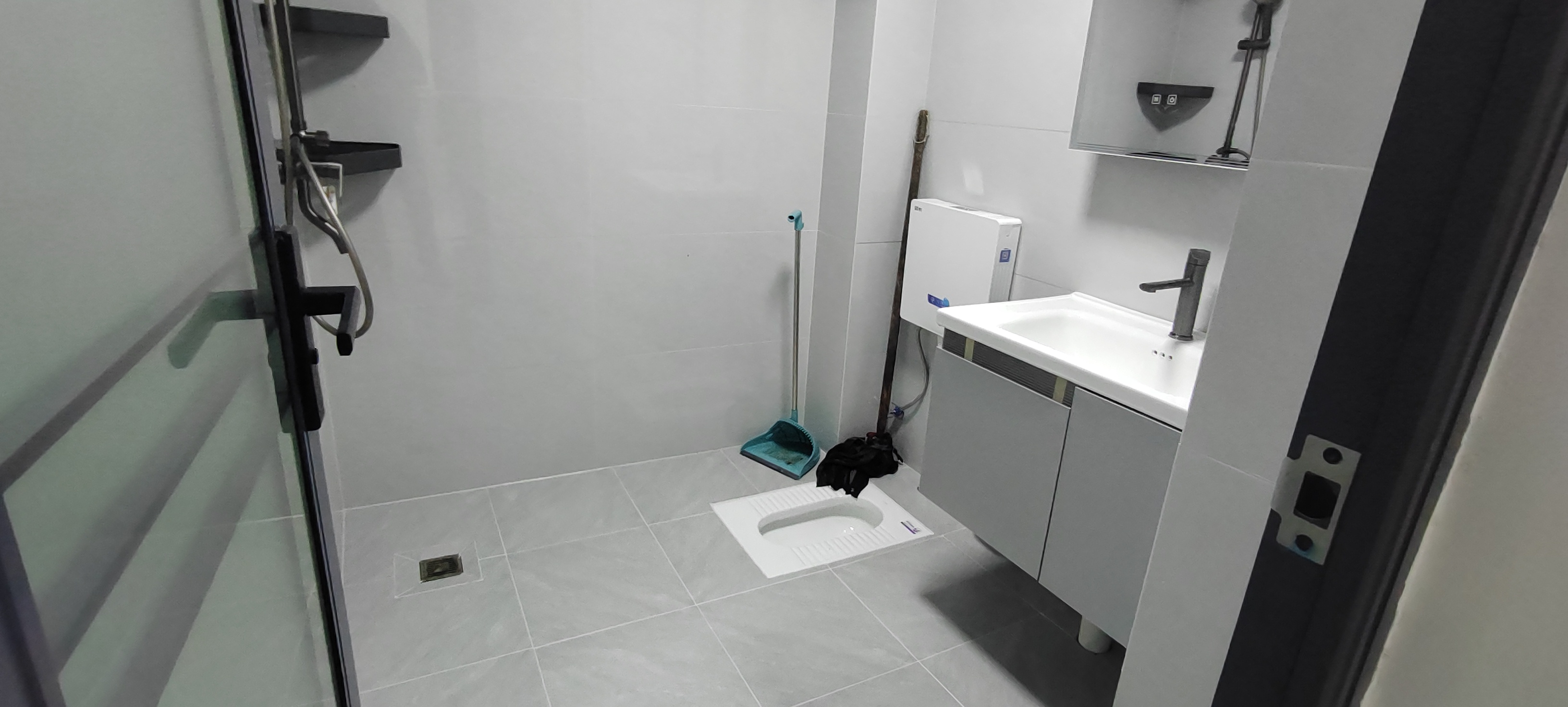 无委宿舍  2室2厅1卫    48.8万客厅