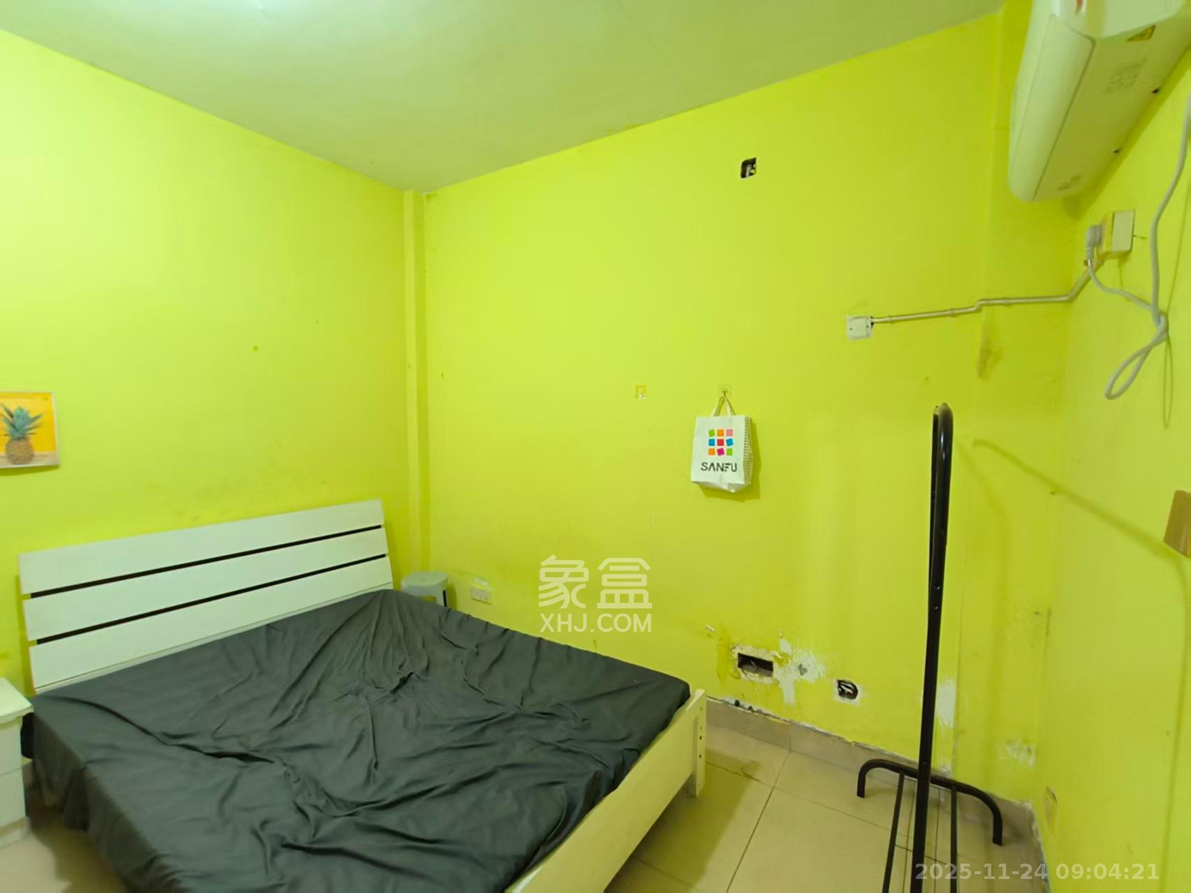 都市E站  1室1厅1卫    1100.0元/月室内图