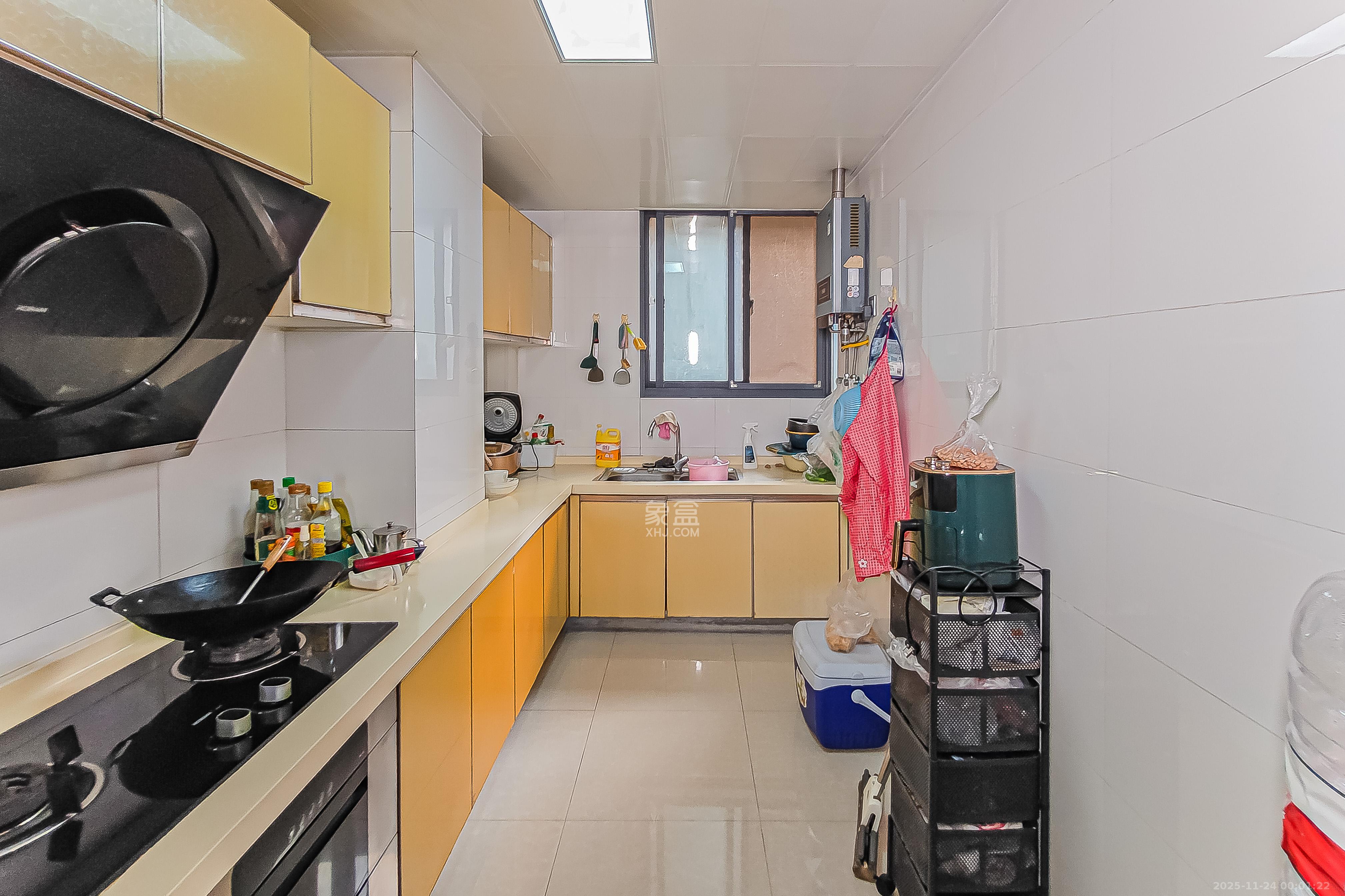 万博汇 3室2厅2卫 198.0万 万博汇 3室2厅2卫 198.0万厨房