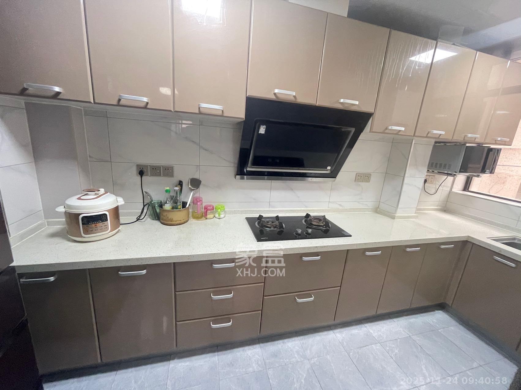 公园9号大都会 2室2厅1卫 3400.0元/月 公园9号大都会 2室2厅1卫 3400.0元/月室内图