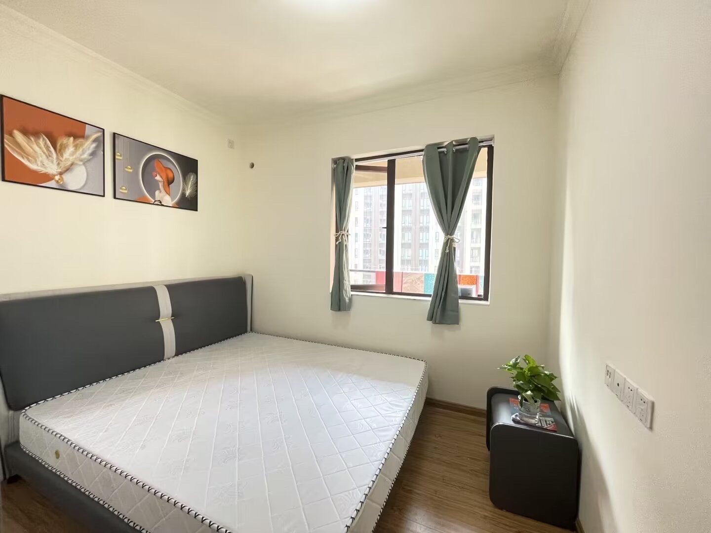 华耀碧桂园十里江湾誉峯  2室2厅1卫    1800.0元/月室内图