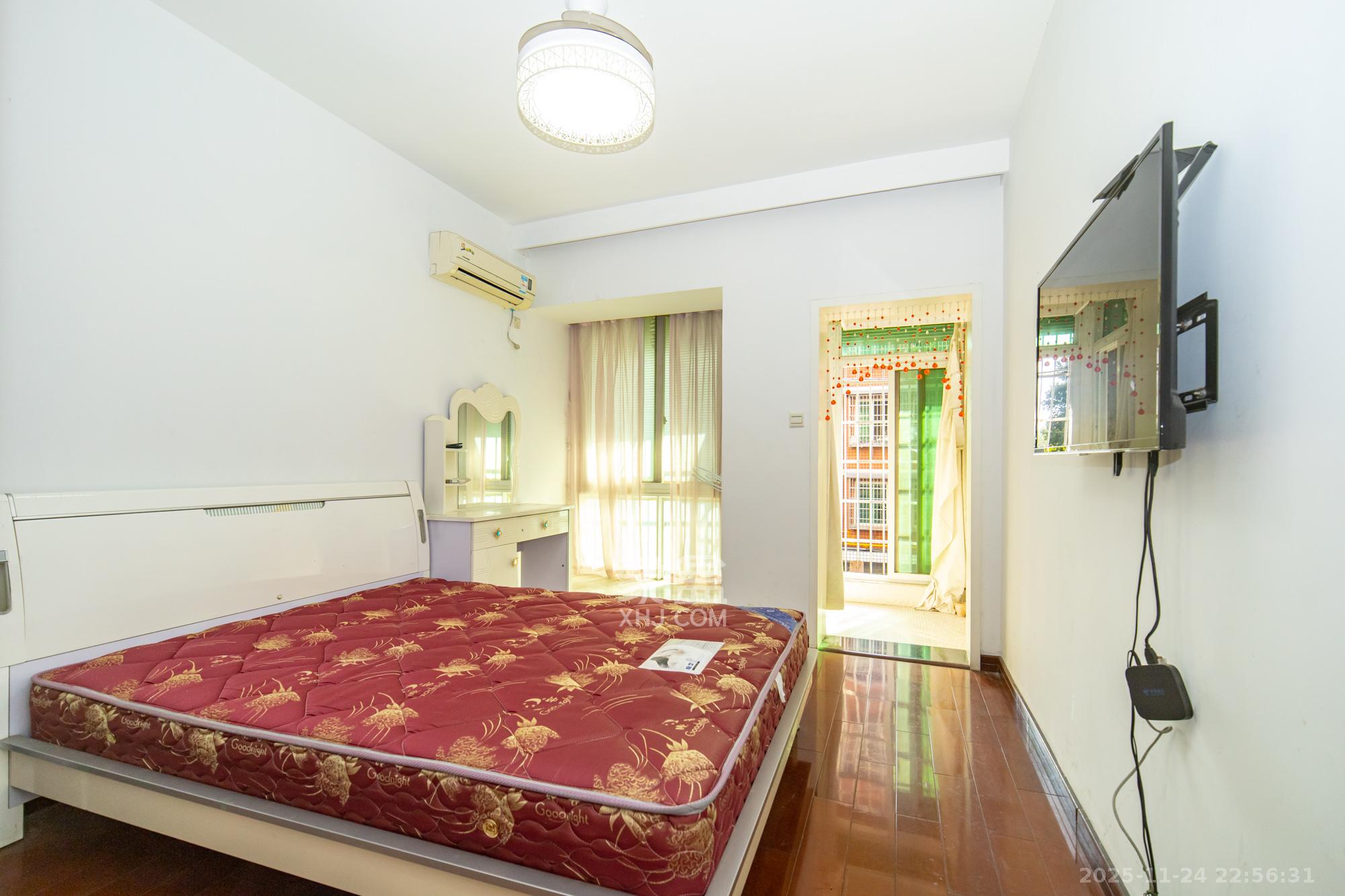 广泰家园  3室2厅2卫    60.0万卧室