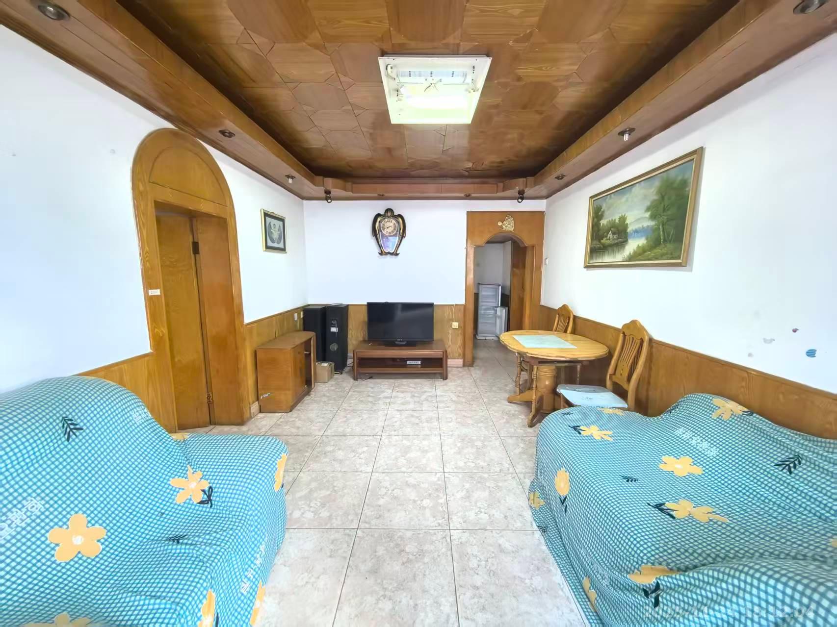 英才园三片  2室2厅1卫    1600.0元/月室内图