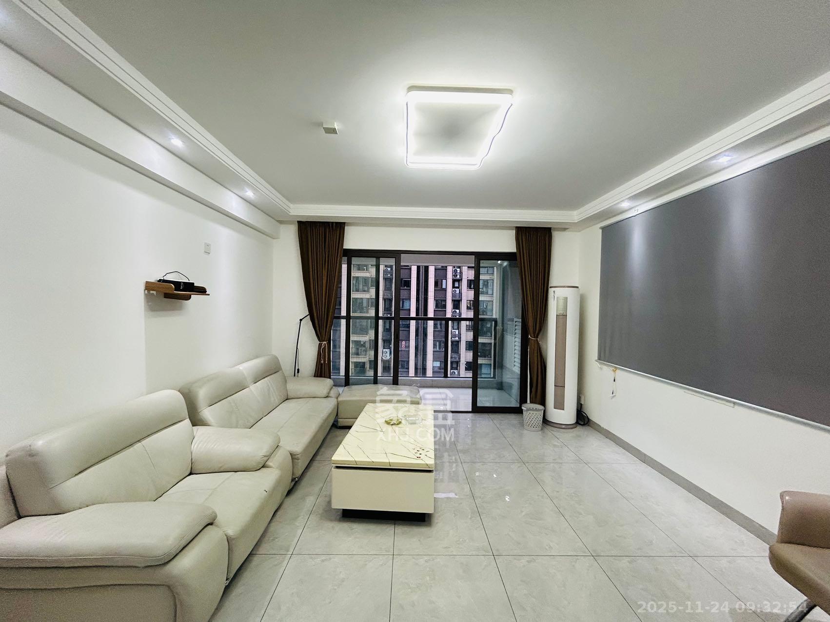 华润琨瑜府 4室2厅2卫 4000.0元/月 华润琨瑜府 4室2厅2卫 4000.0元/月室内图