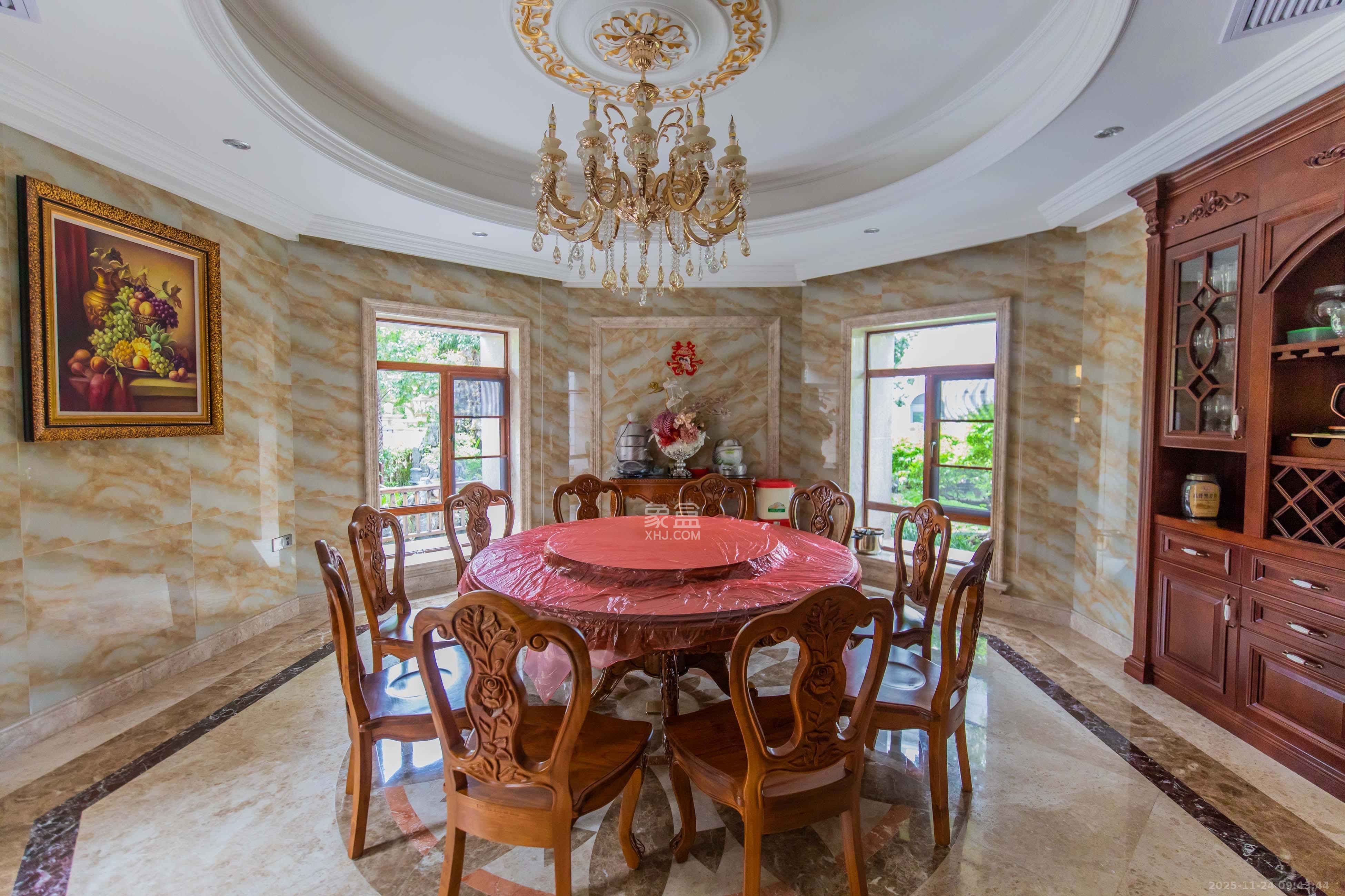 鹏基诺亚山林 7室4厅4卫 35000.0元/月 鹏基诺亚山林 7室4厅4卫 35000.0元/月室内图