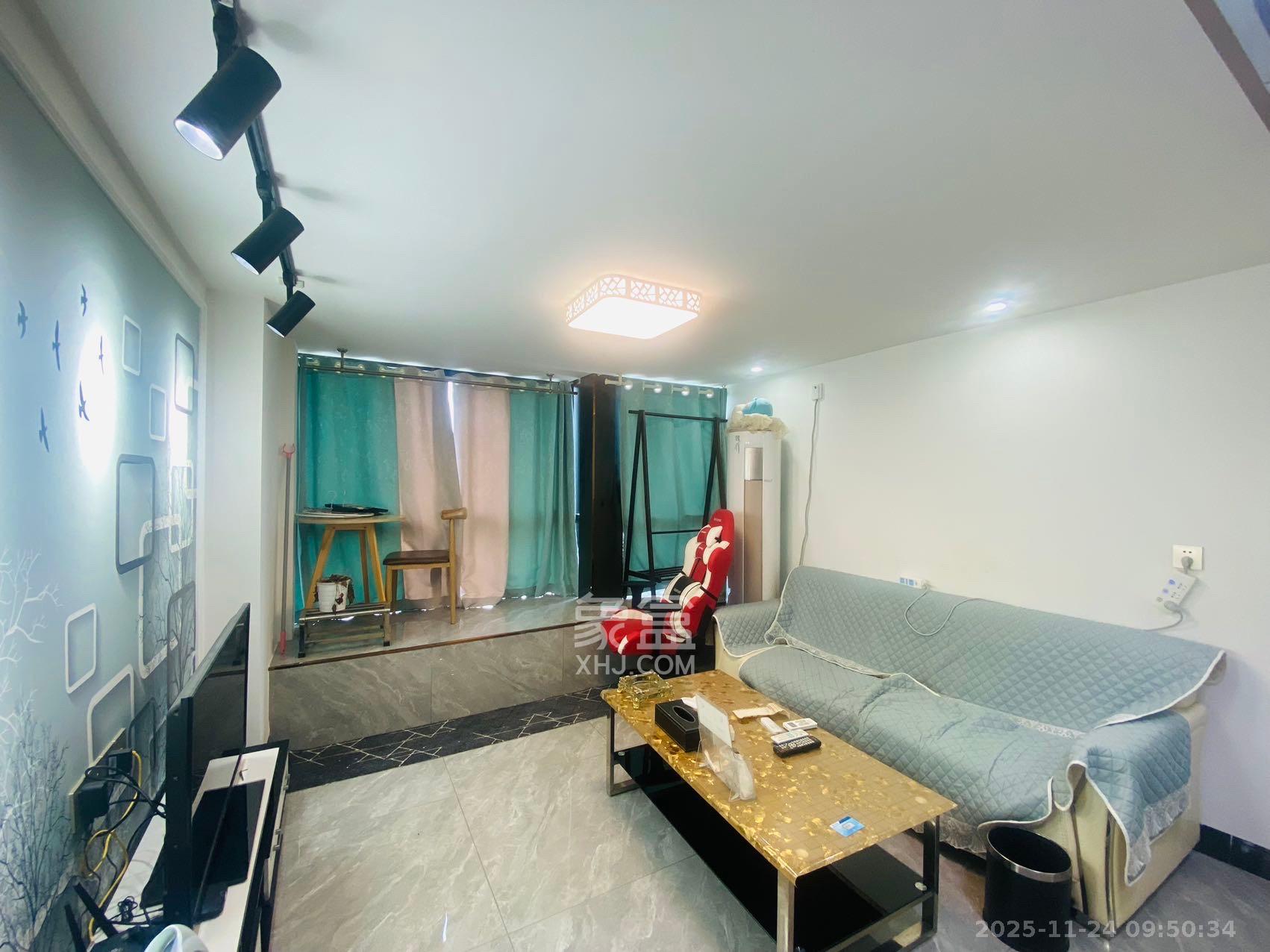 长房时代小镇 2室1厅1卫 1800.0元/月 长房时代小镇 2室1厅1卫 1800.0元/月室内图