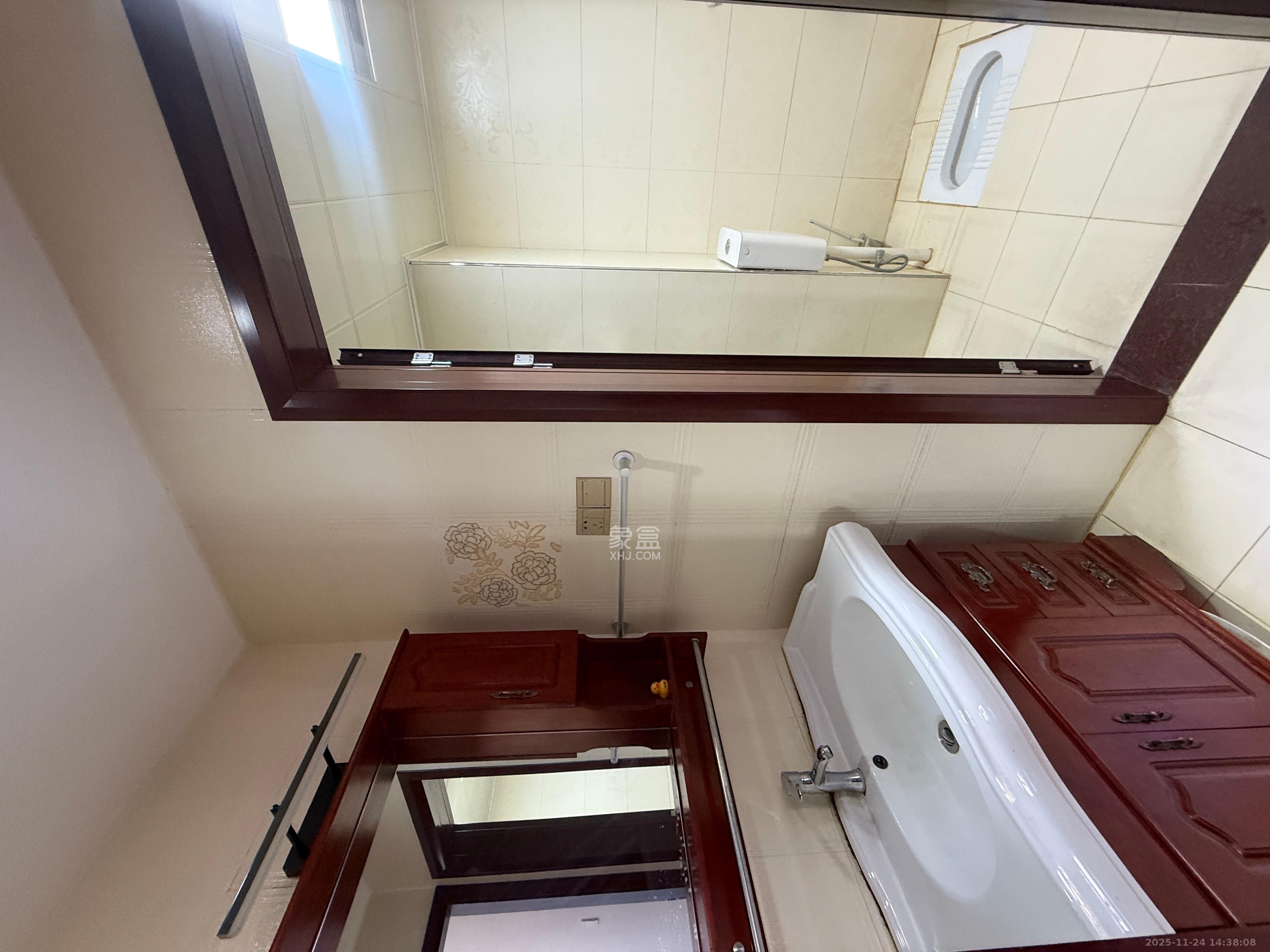 融科东南海  3室2厅1卫    2800.0元/月室内图