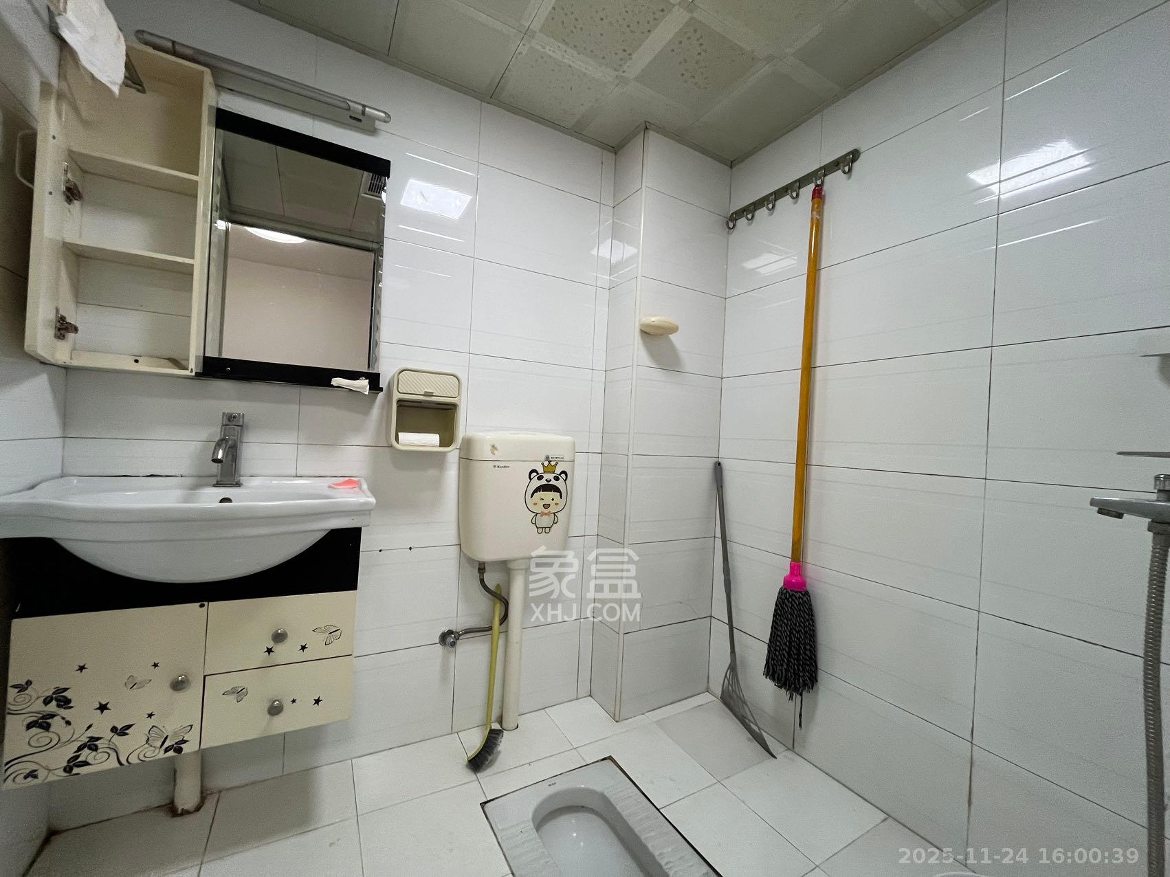 先锋东外滩  1室1厅1卫    1400.0元/月室内图