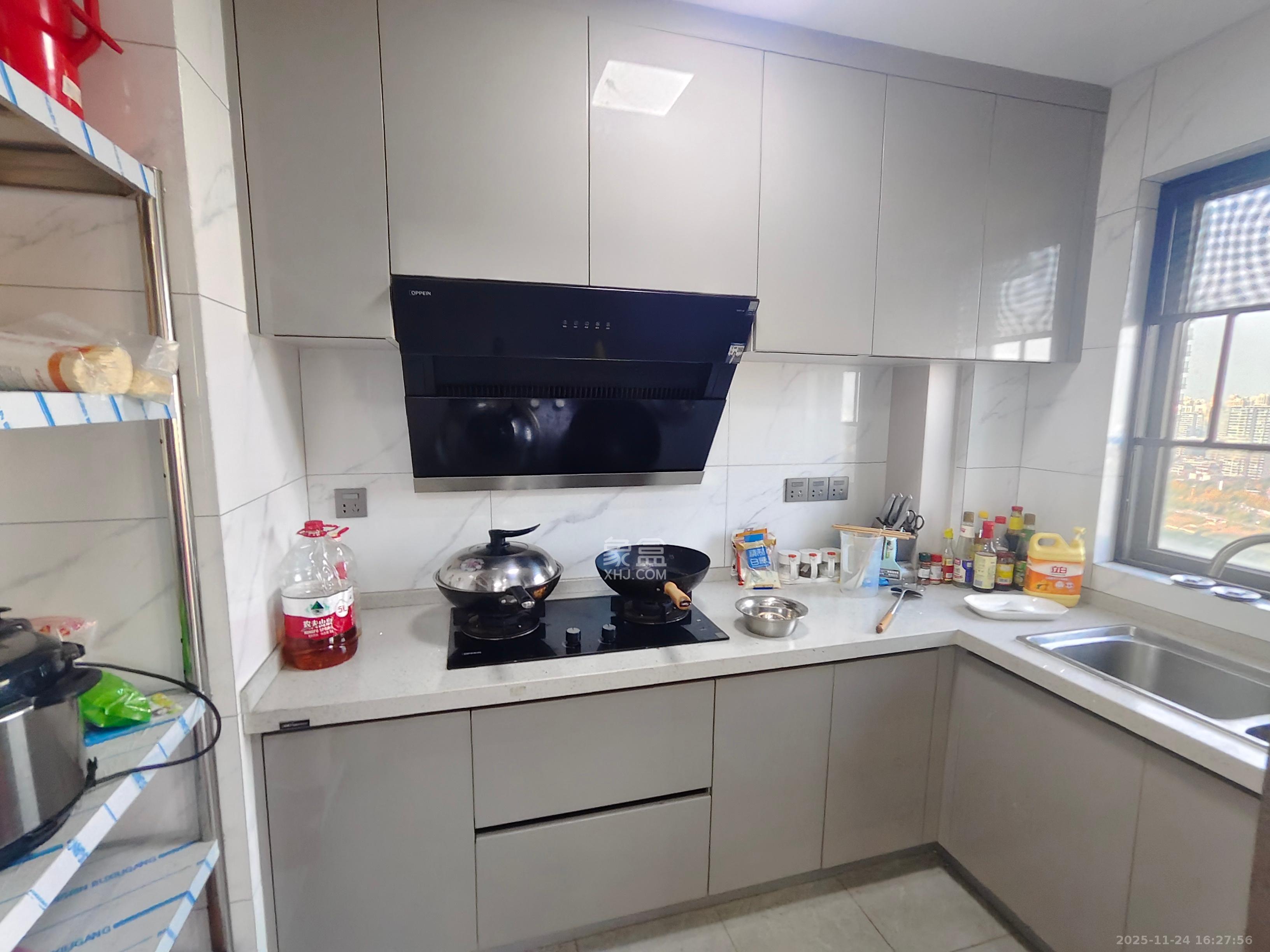 阳光城尚东湾愉景苑 3室2厅2卫 3000.0元/月 阳光城尚东湾愉景苑 3室2厅2卫 3000.0元/月室内图