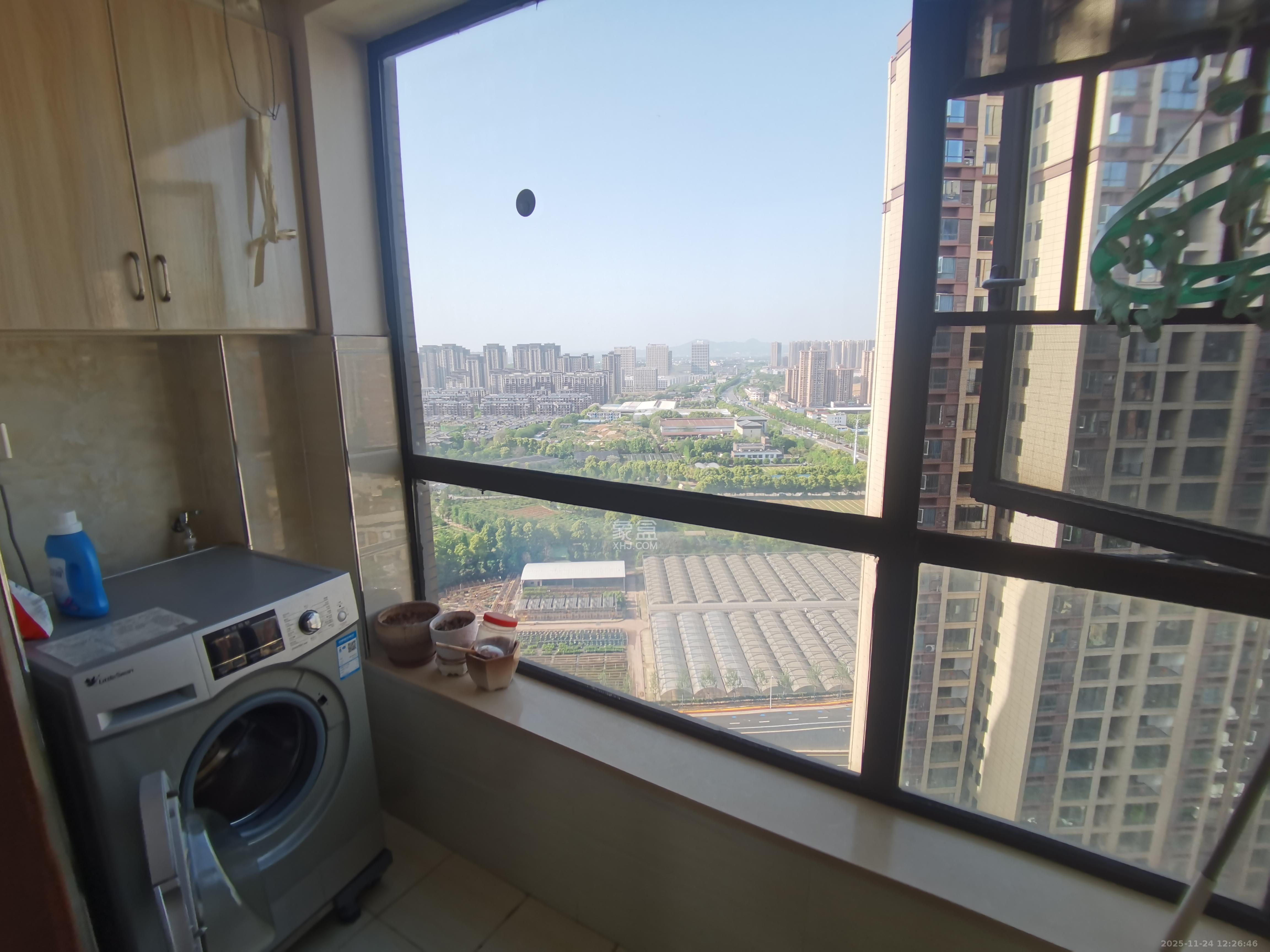 金地三千府（金地湖山樾、金地自在城）  3室2厅2卫    1800.0元/月室内图