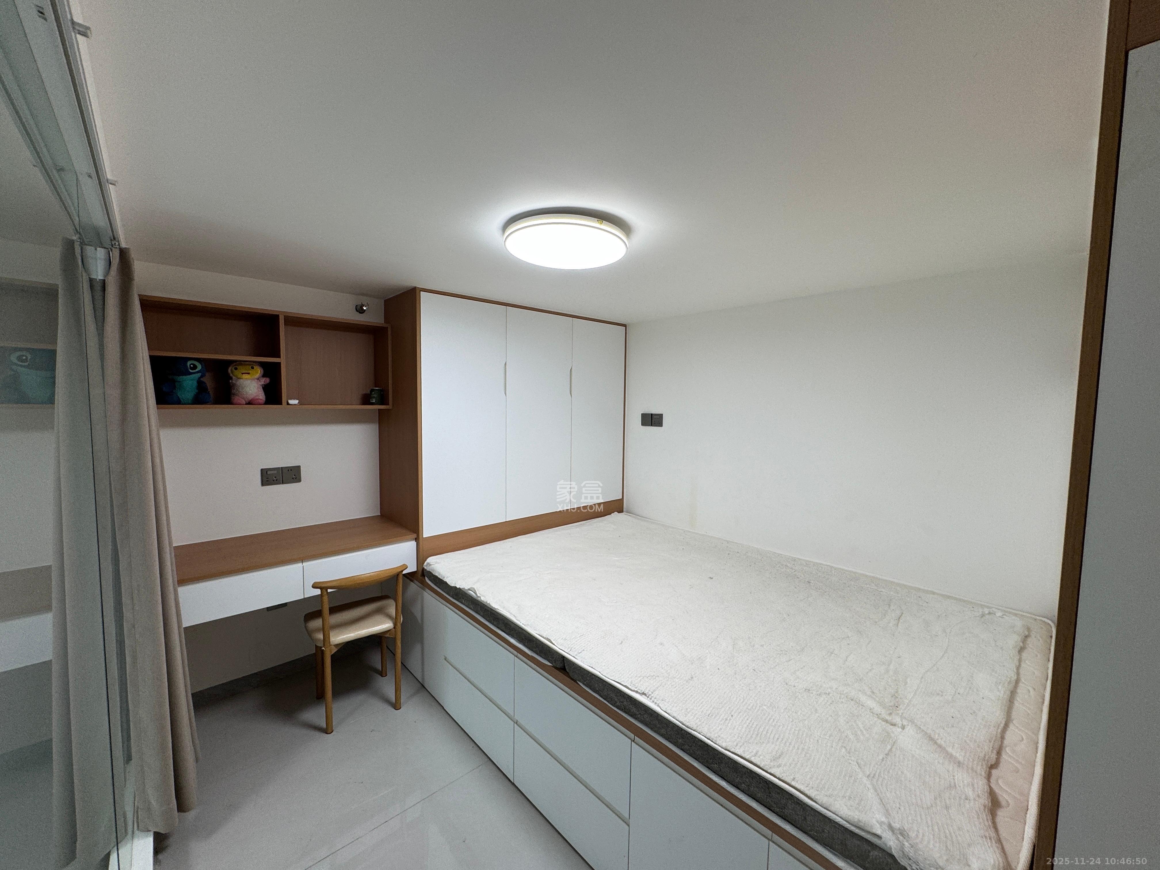 卓越中寰 2室1厅1卫 2500.0元/月 卓越中寰 2室1厅1卫 2500.0元/月室内图