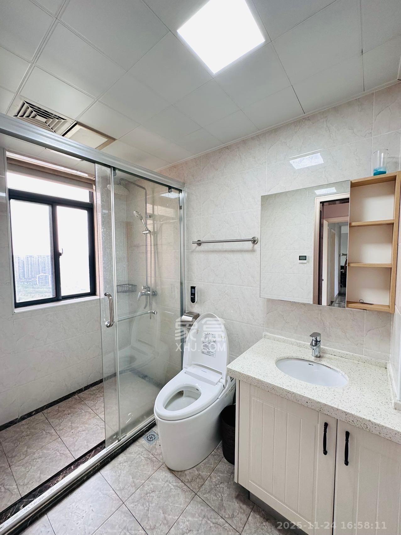 江河双水湾 4室2厅2卫 3500.0元/月 江河双水湾 4室2厅2卫 3500.0元/月室内图