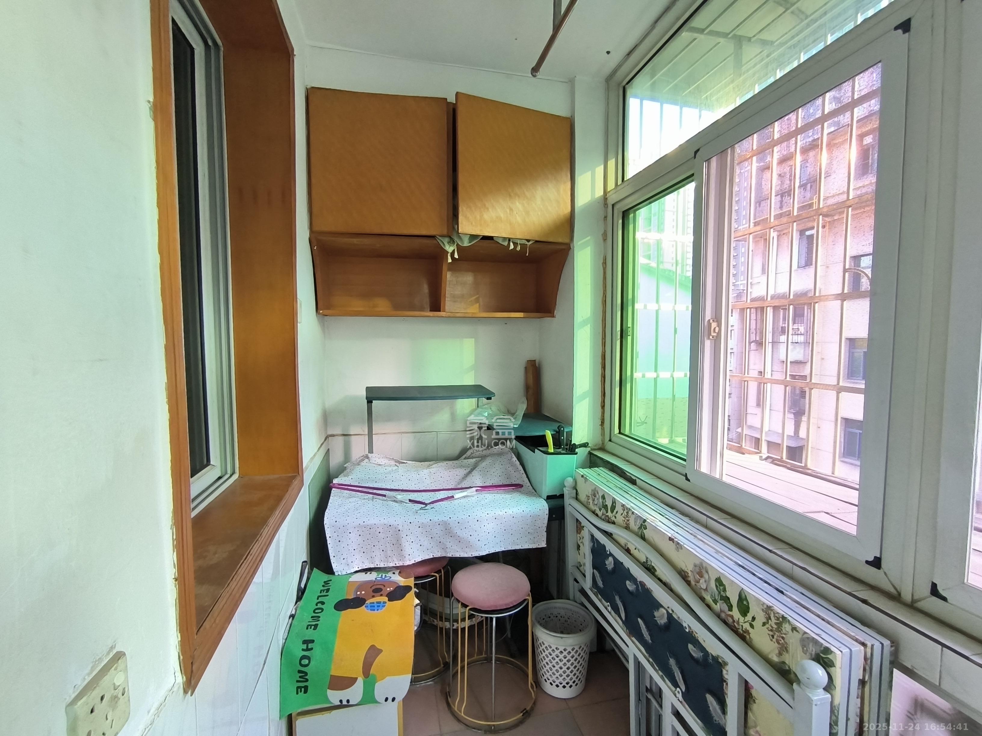 老鸦冲小区  2室2厅1卫    1200.0元/月室内图