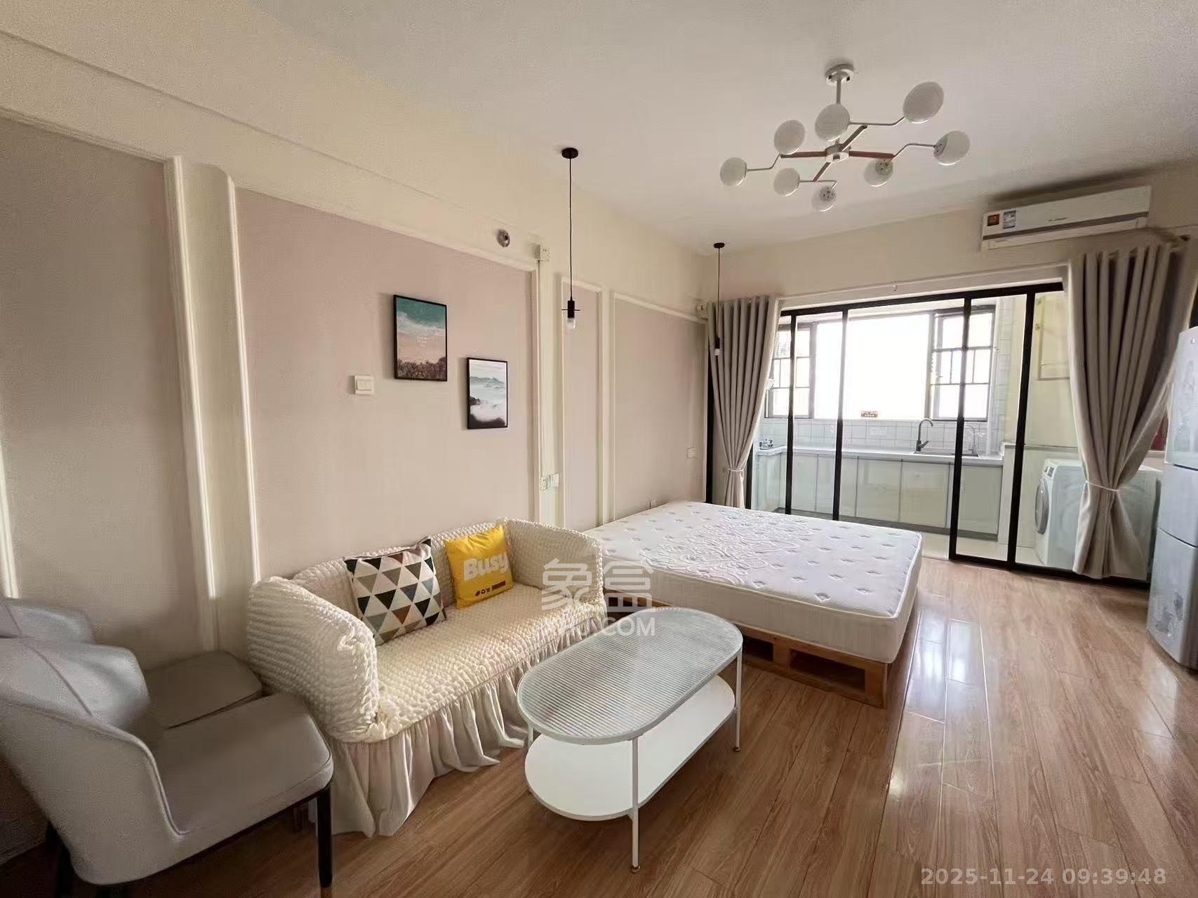 东友星座  1室1厅0卫    1800.0元/月室内图